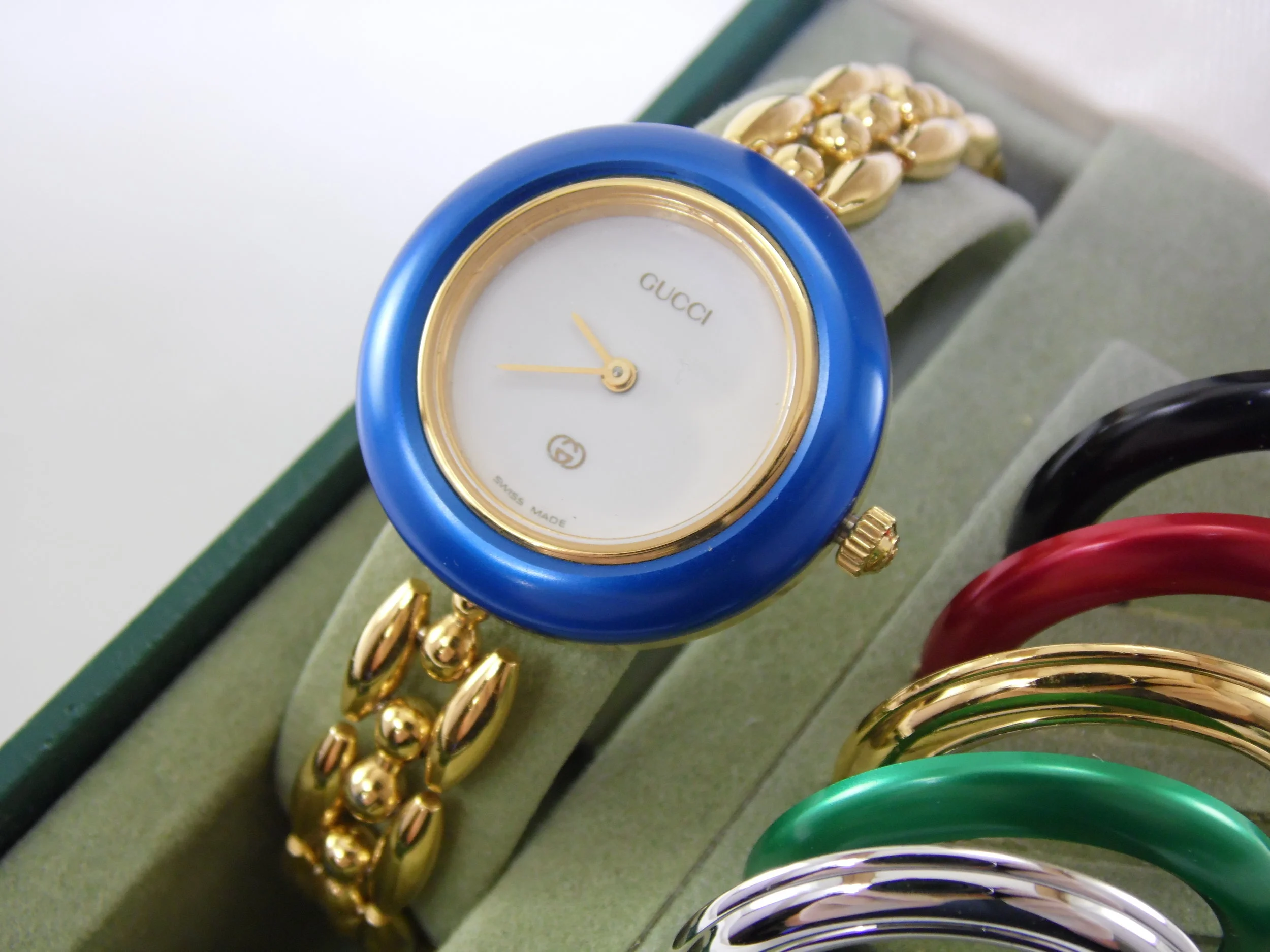 Rare Vintage Authentic Gucci 11/12 Removable Bezel Rice Link Gold Luxury Designer Womens Swiss Quartz Watch ETA 978.002