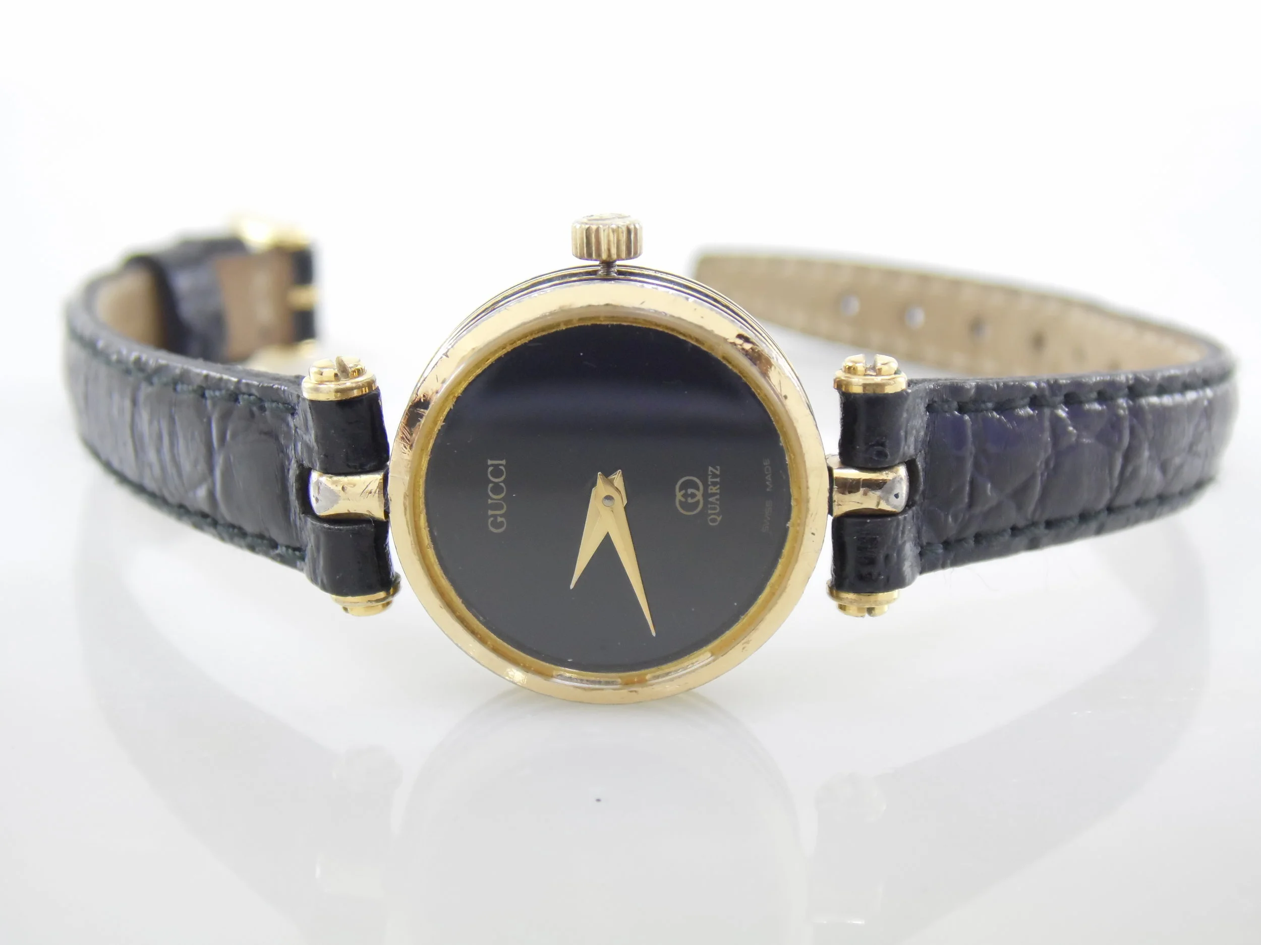 Vintage Authentic Gucci Black & Gold Luxury Designer Womens Swiss Quartz Stack Watch ETA 561.001