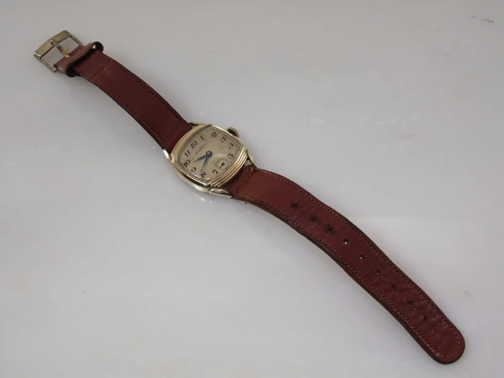 Rare Vintage 1940's Buren Grand Prix Swiss 17 Jewels Mechanical