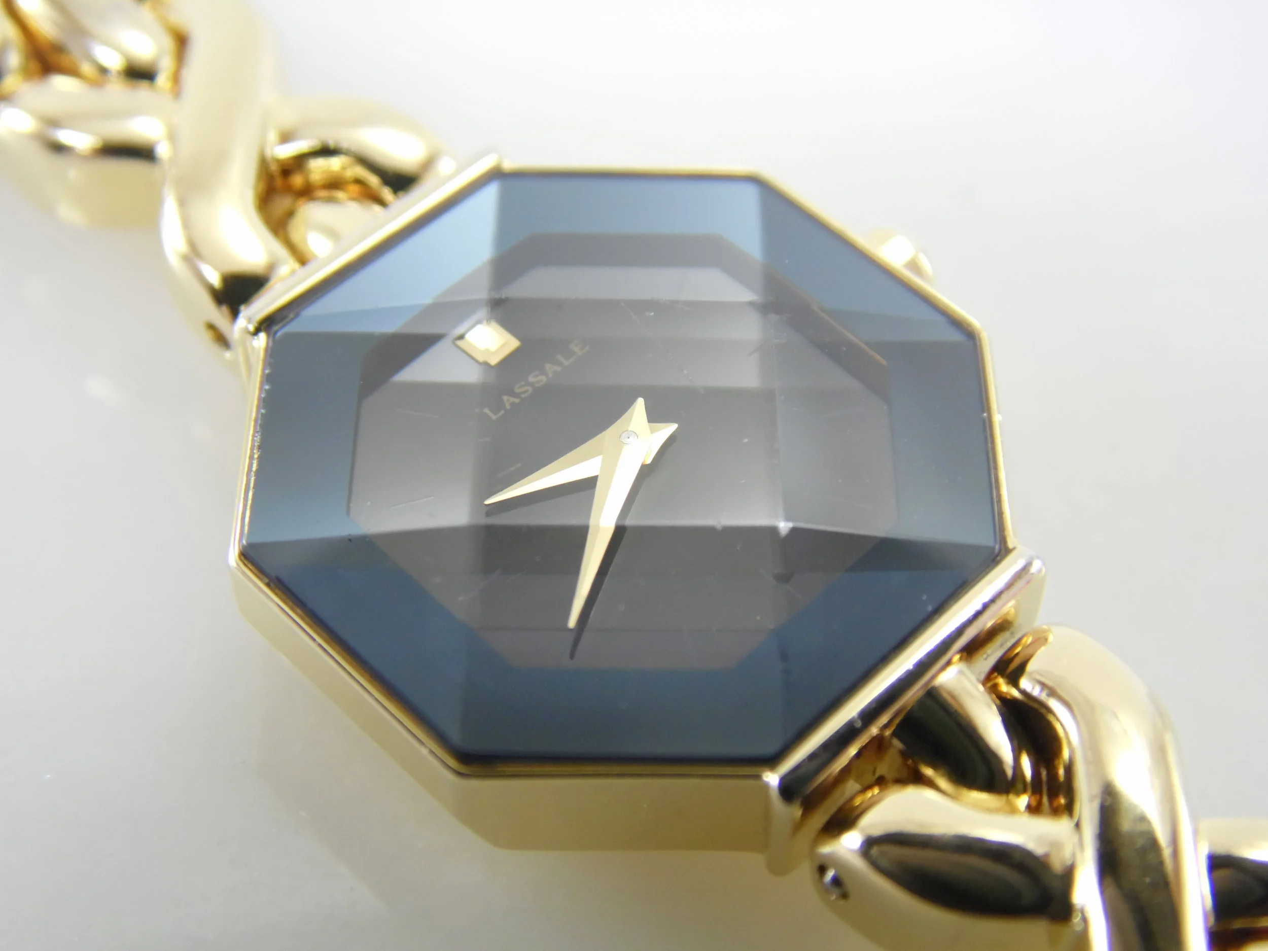 Rare Vintage Seiko Lassale Unique Octagonal Faceted Crystal Womens Ladies Petite Black & Gold Quartz Watch 4N00B CXN056
