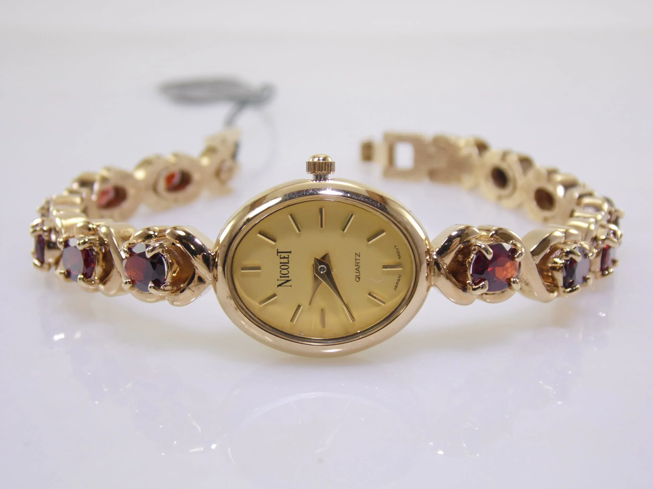 Vintage Nicolet Genuine Red Garnet Gemstone Womens Ladies Gold Quartz Watch 