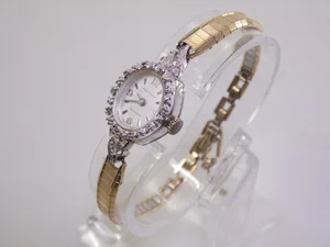 VINTAGE Women’s Waltham Two Tone Link Quartz Bezel Rhinestone Watch Waltham | Accessories | Vintage Womens Waltham Two Tone Link  main image 4
