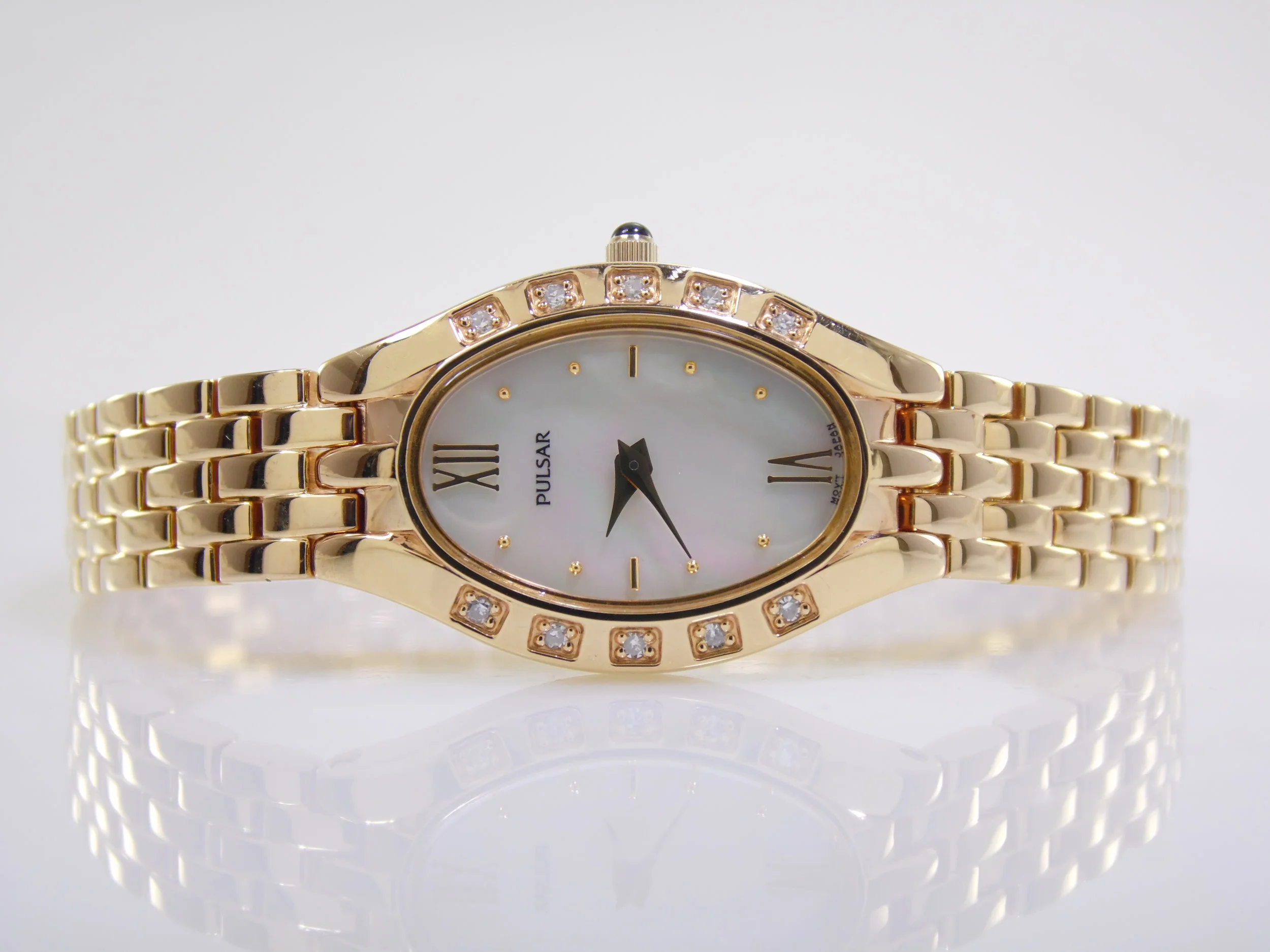 Seiko Pulsar Genuine Diamond Gemstone Mother of Pearl MOP Gold Womens Quartz Watch New Old Stock