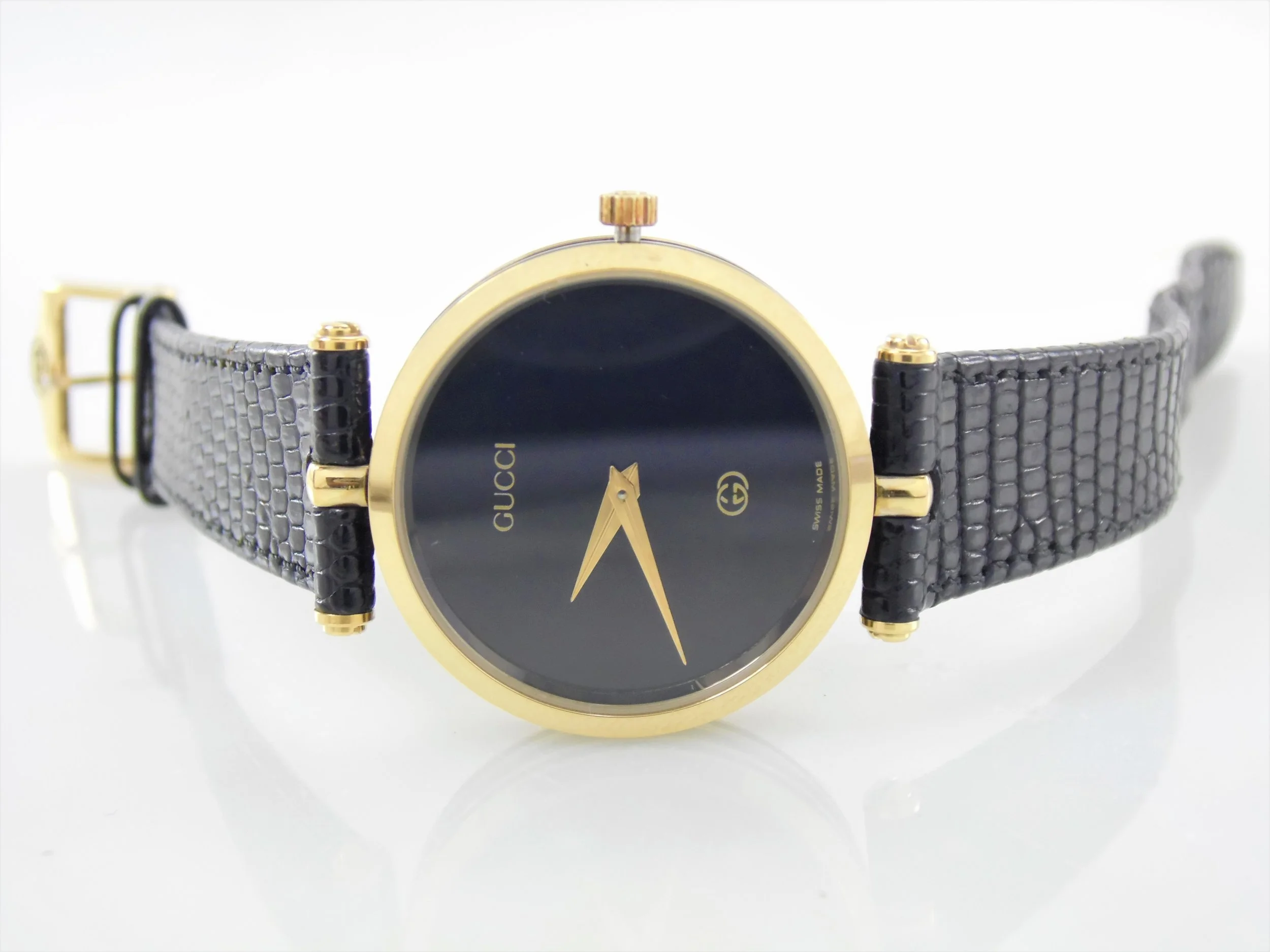 Vintage Black & Gold Authentic Gucci Logo Mens Womens Unisex Stack Luxury Designer Swiss Quartz Watch w/Box ETA 561.001 Stk#3B