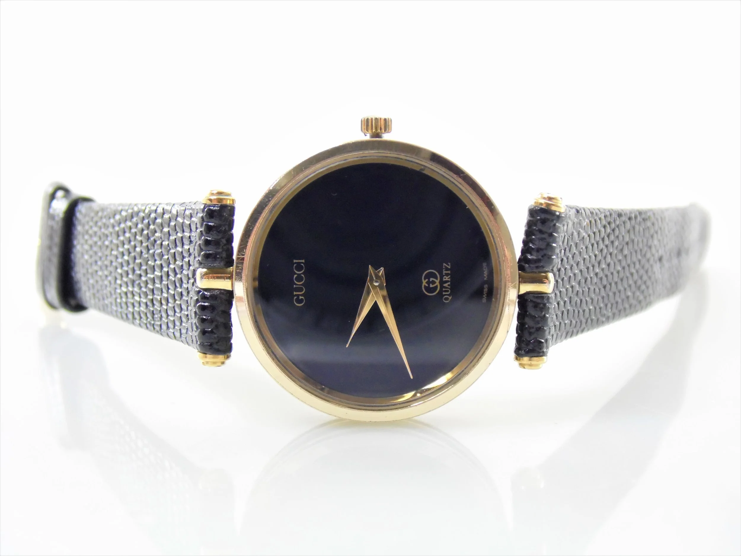 Vintage Black & Gold Authentic Gucci Logo Mens Womens Unisex Stack Luxury Designer Swiss Quartz Watch ETA 561.001 Stk#3C