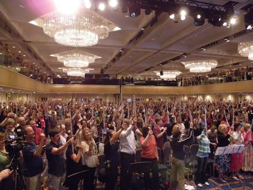 The biggest Flute Choir ever! 2000 Flutist on stage at the NFA Convention , New York