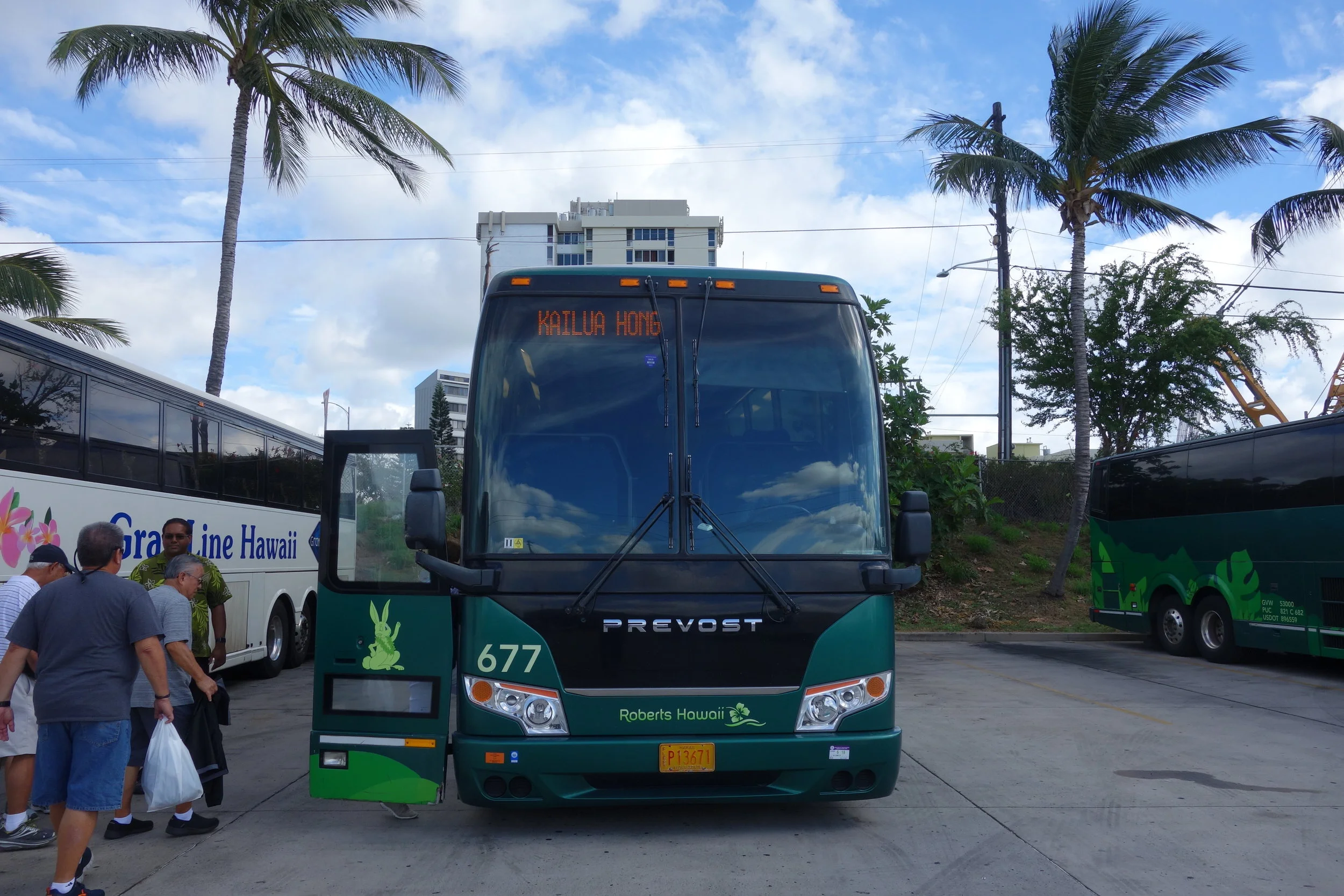 Boarding the bus back to Kailua
