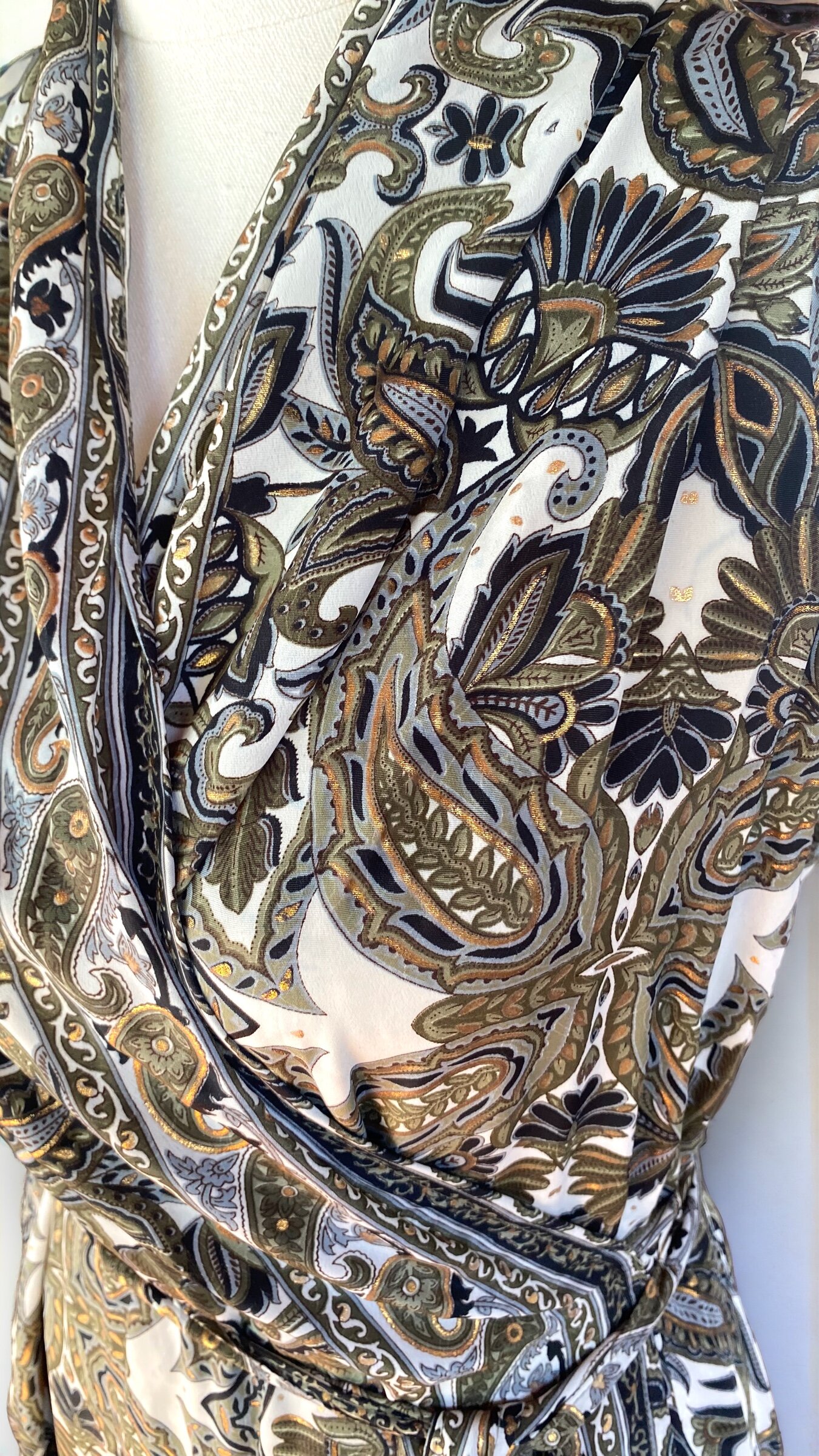 BA579F30-FADB-438E-AC47-9E648E4D147C