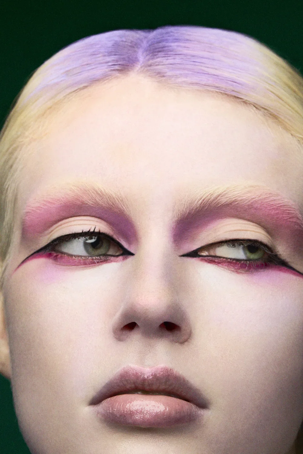 Look3_2.webp