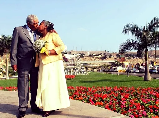 couple-858694_640.jpg