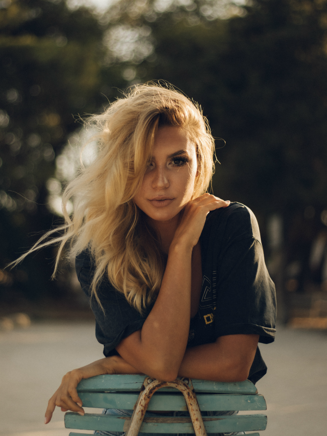 How to Look Better in Photos Beyond Posing | 7 Reasons You Don’t Like Yourself in Photos & How to Change That | Alexis the Greek blog
