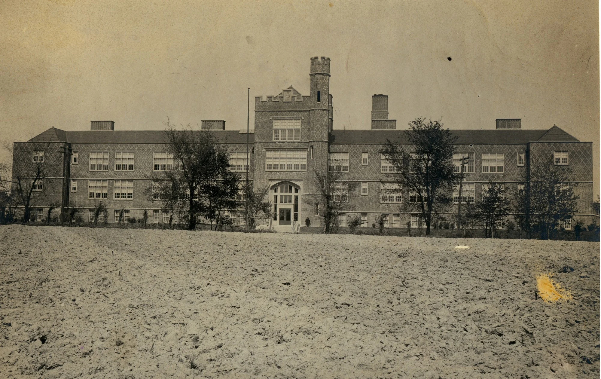Photo Source - Missouri Historical Society (ca. 1907)