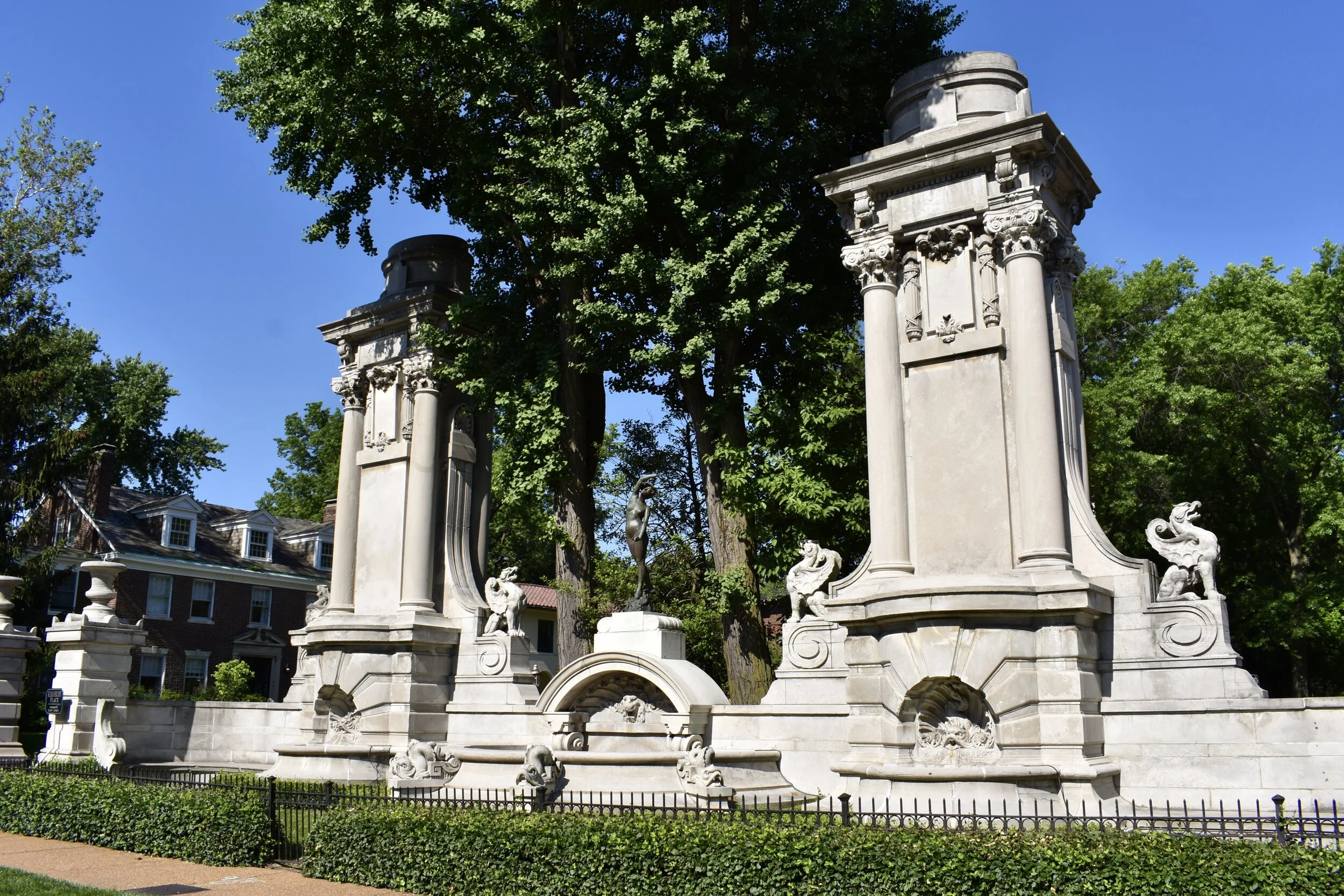 The DeBaliviere Place Neighborhood
