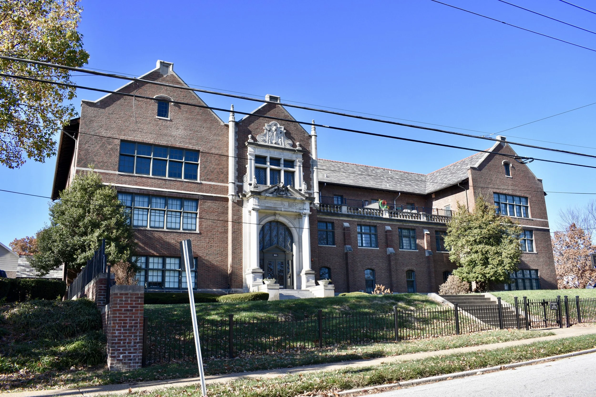 The Lindenwood Park Neighborhood