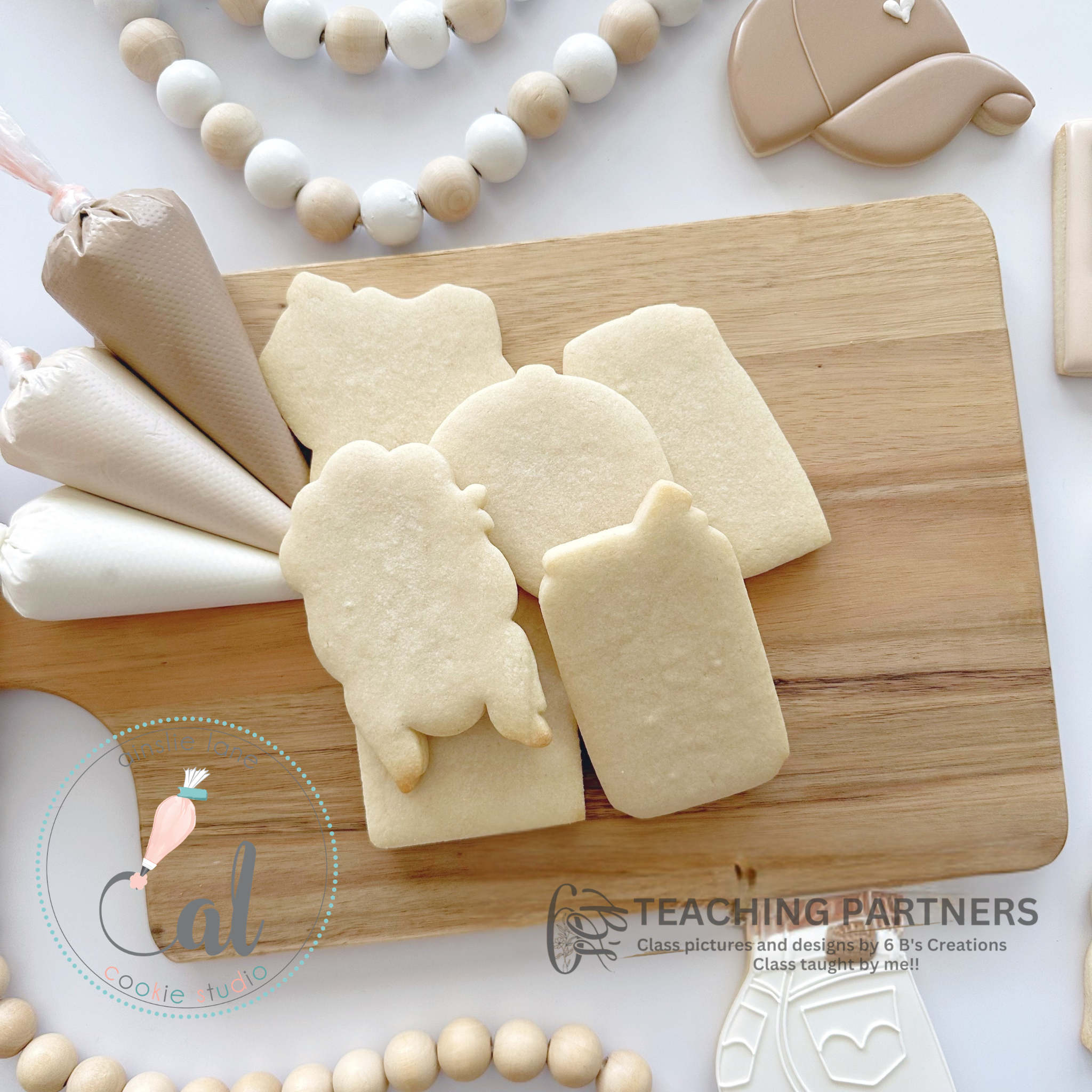 mommin class kit logo.png