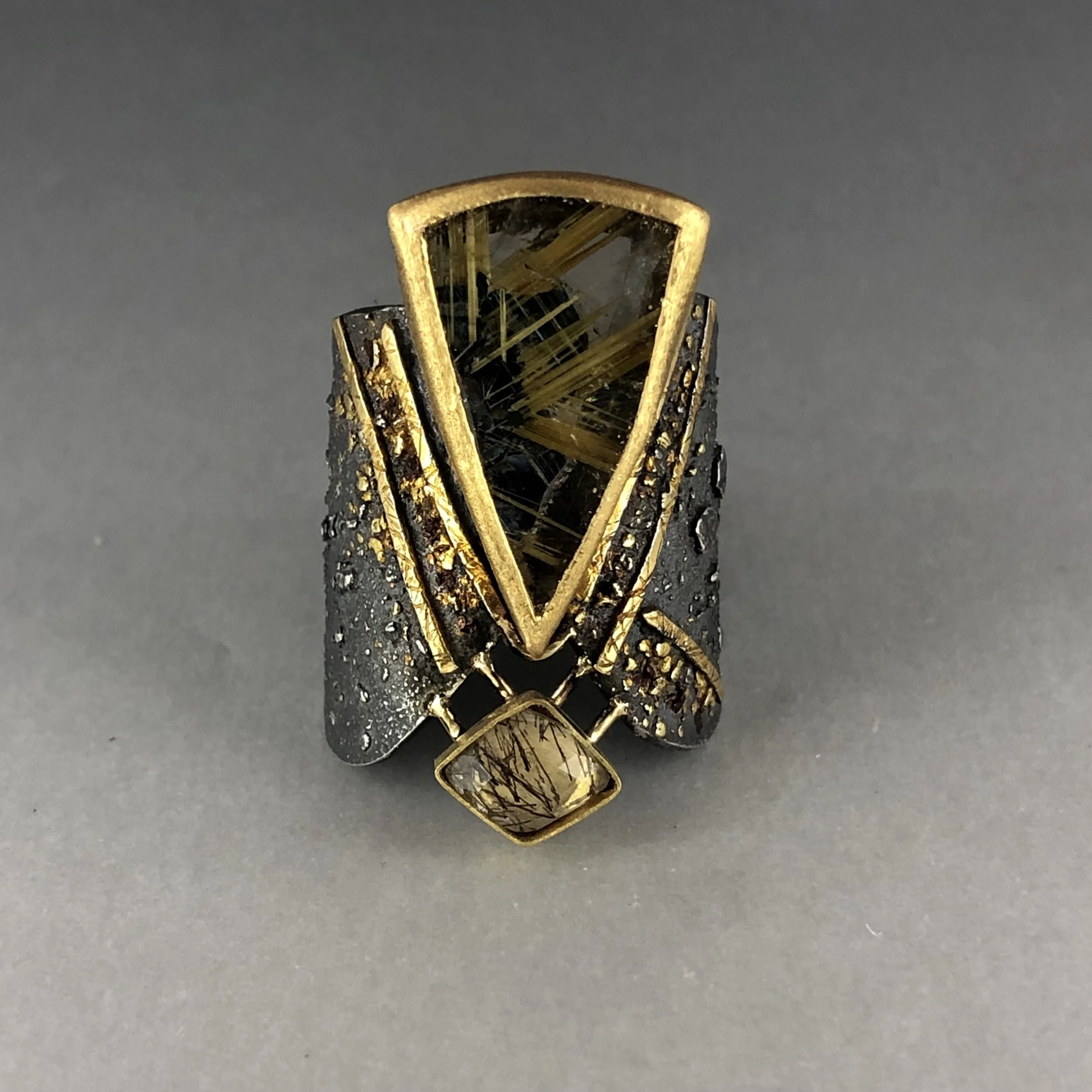 Shooting star rutile quartz ring