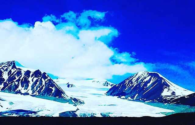 #mongolia#glacier#nature#mountains#mountainrange#snow#glaciar#potanin#altaimountains#incredibleplace#iphone#
