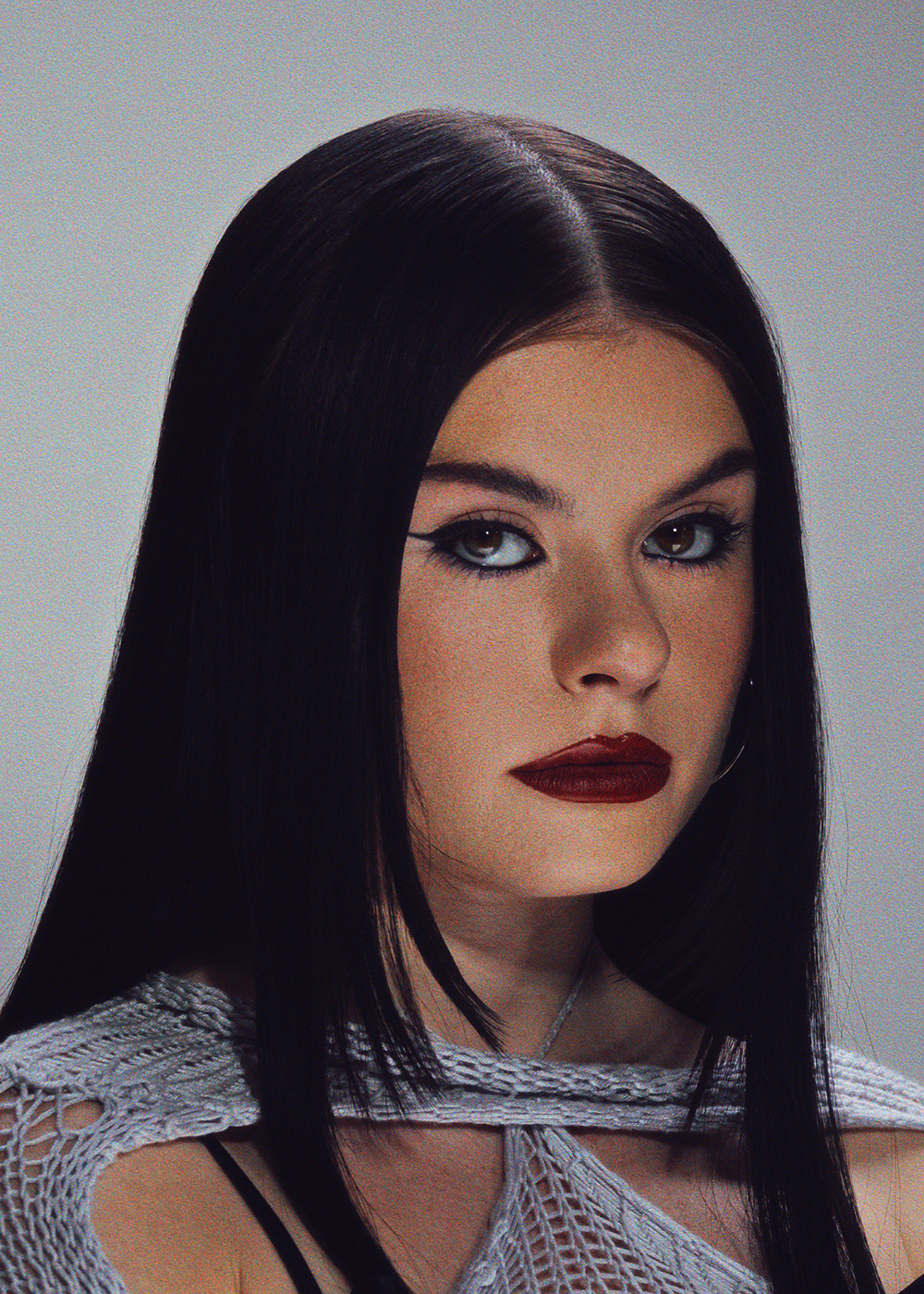 08-Sophia.Editorial.Look1.1567.png