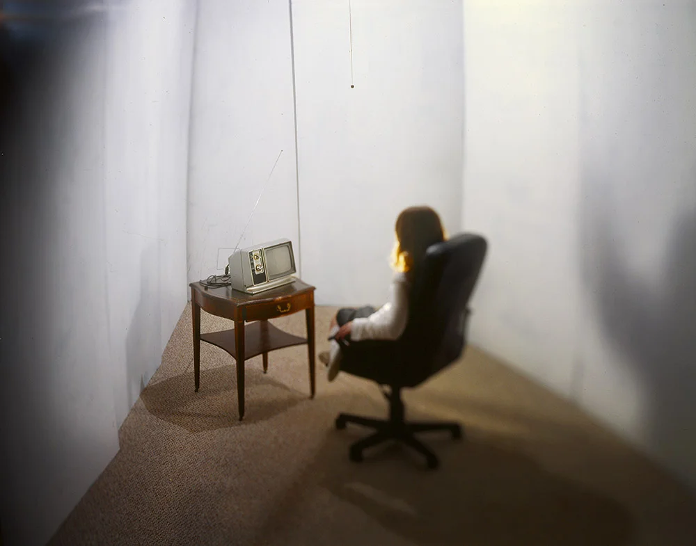 although+the+walls+are+closing+in.jpg