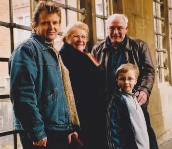 With Alexander Litvinenko and family, Cambridge circa 2000. Bukovsky was one of Litvinenko's pallbearers after his murder in 2006.