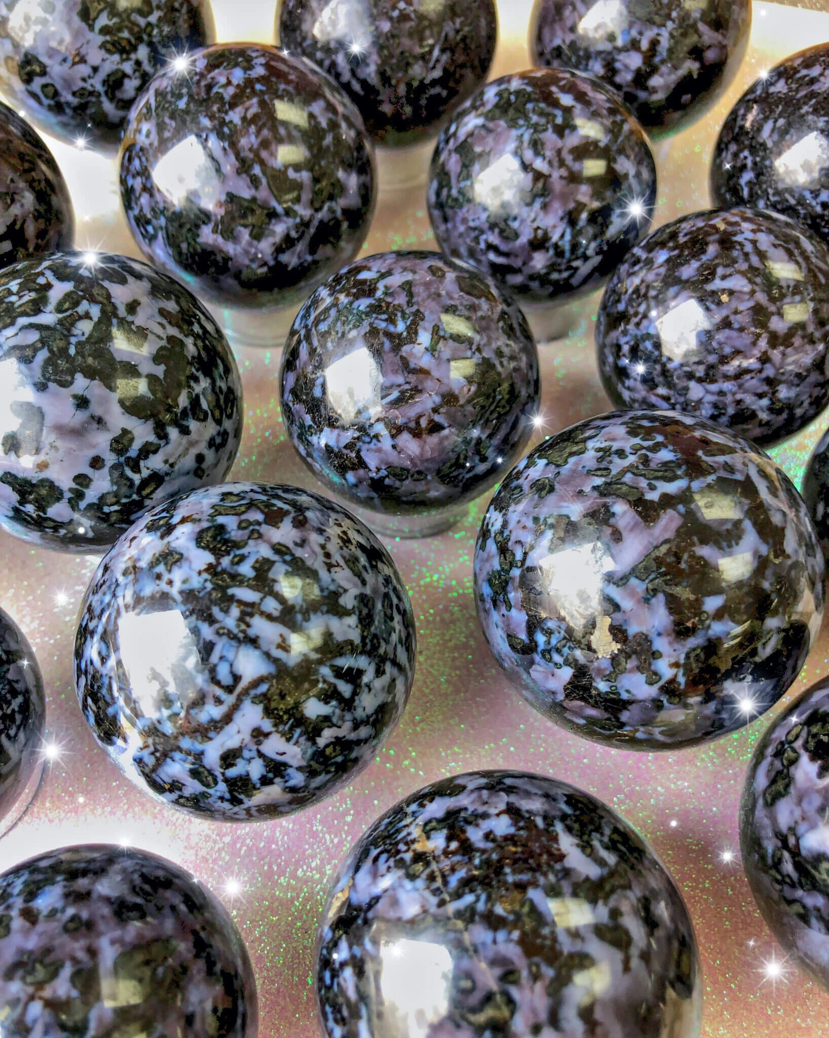 Self-Standing Indigo Gabbro Stone Indigo Gabbro Point Home & Living ...