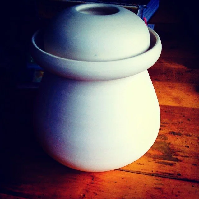 C Stoll porcelain crock A Mace.jpg