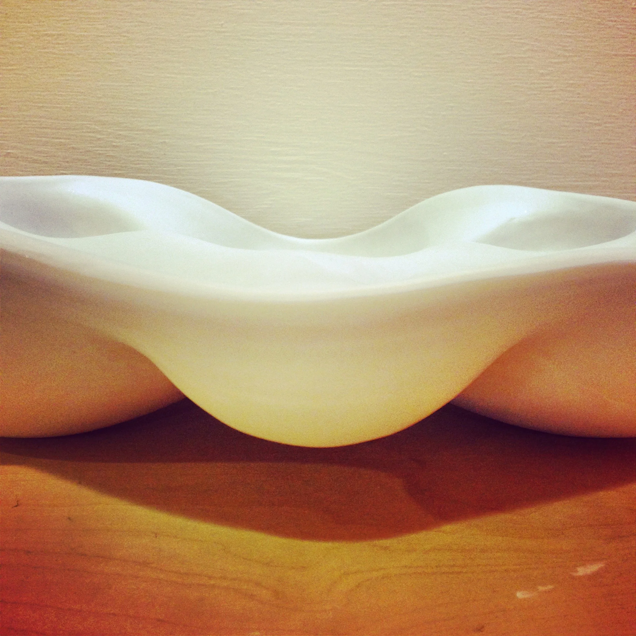 luscious-porcelain-glowing-divot-platter.jpg
