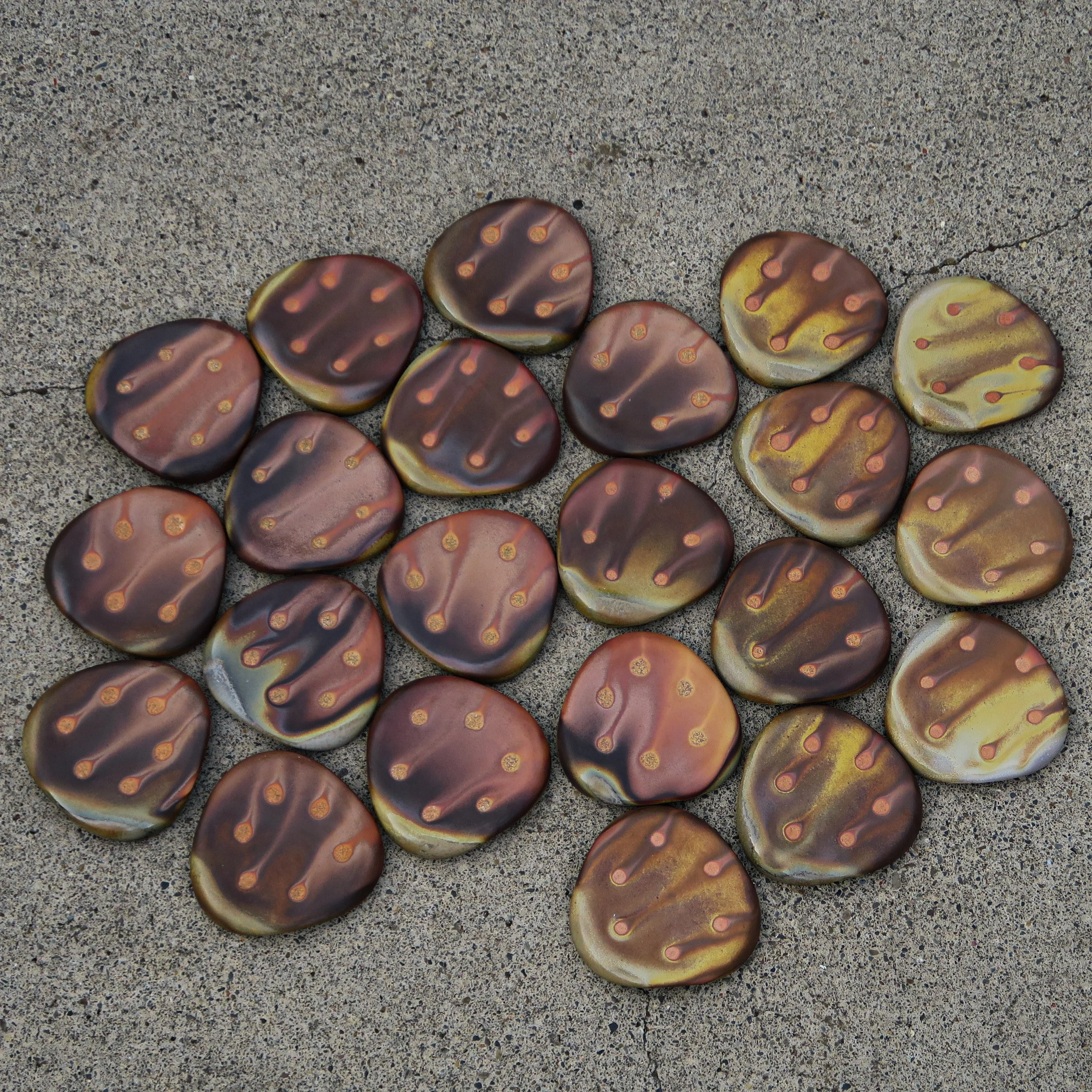PHP-15-top-rock-min-soft-anagama-cloud-plates (11).jpg