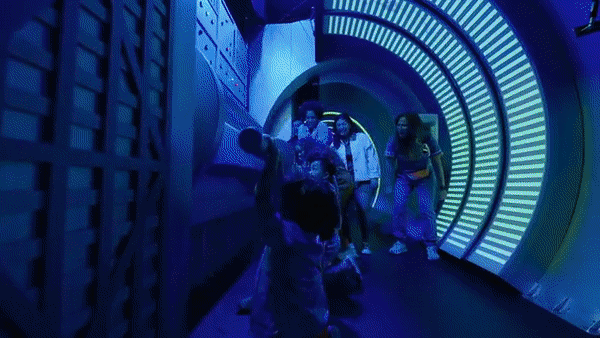 CAMP - Mickey & Friends - Trailer