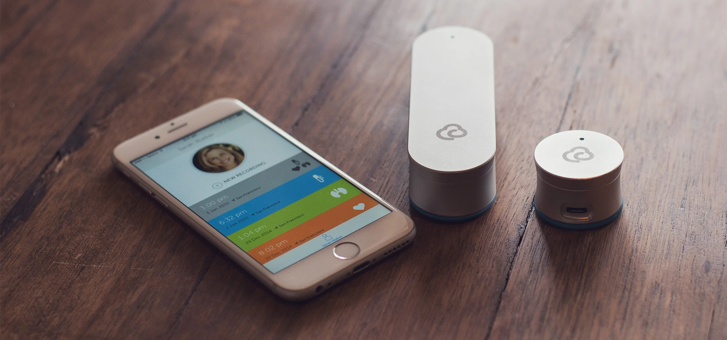 CLINICLOUD-Setho-&-Thermo-Table-and-iphone.jpg