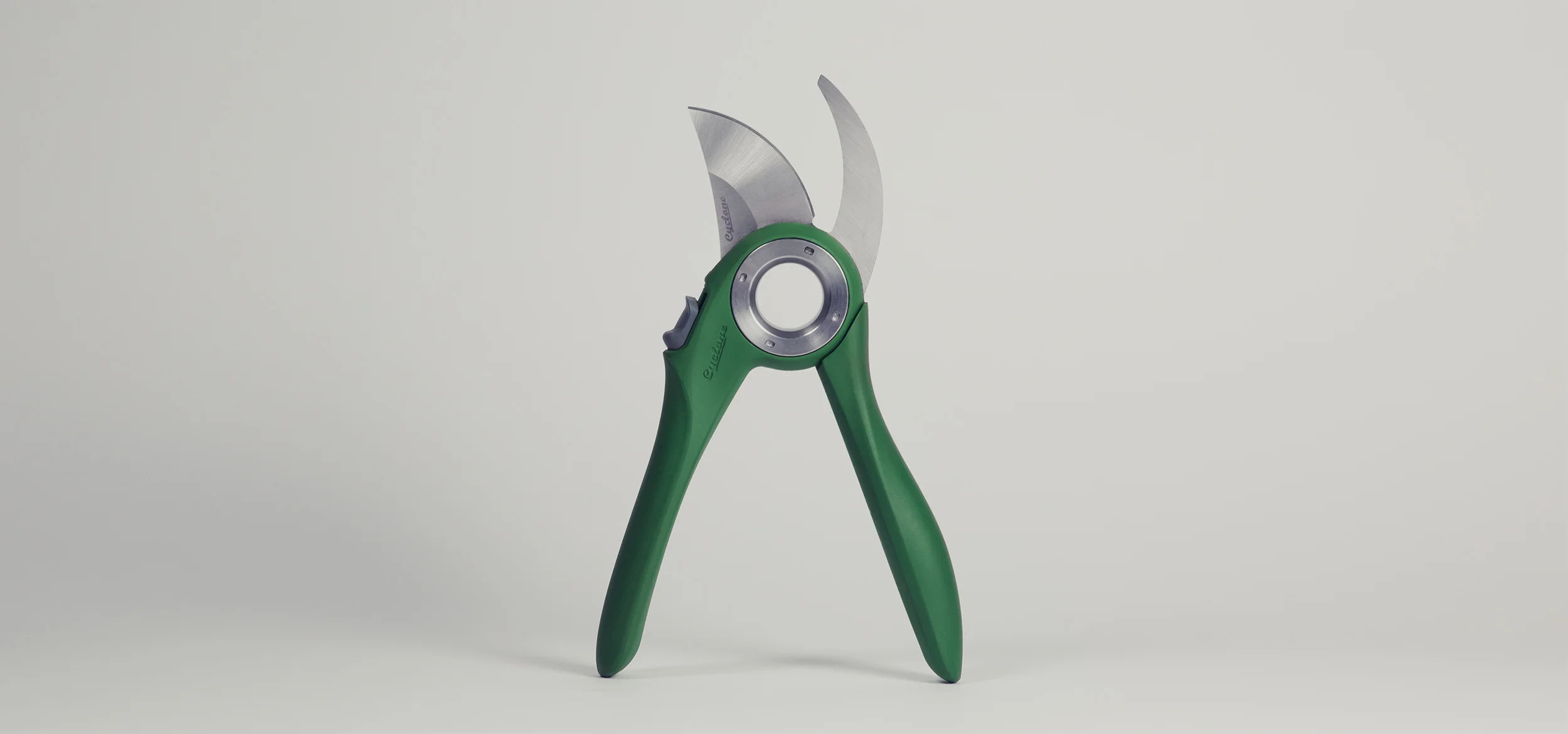 CYCLONE-PRUNERS-Side-Full-open-Studio.jpg