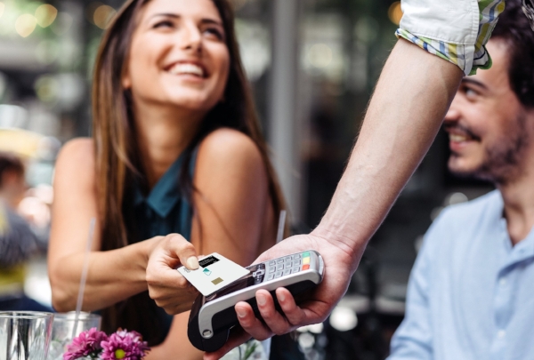 edge card_nfc payment.jpg