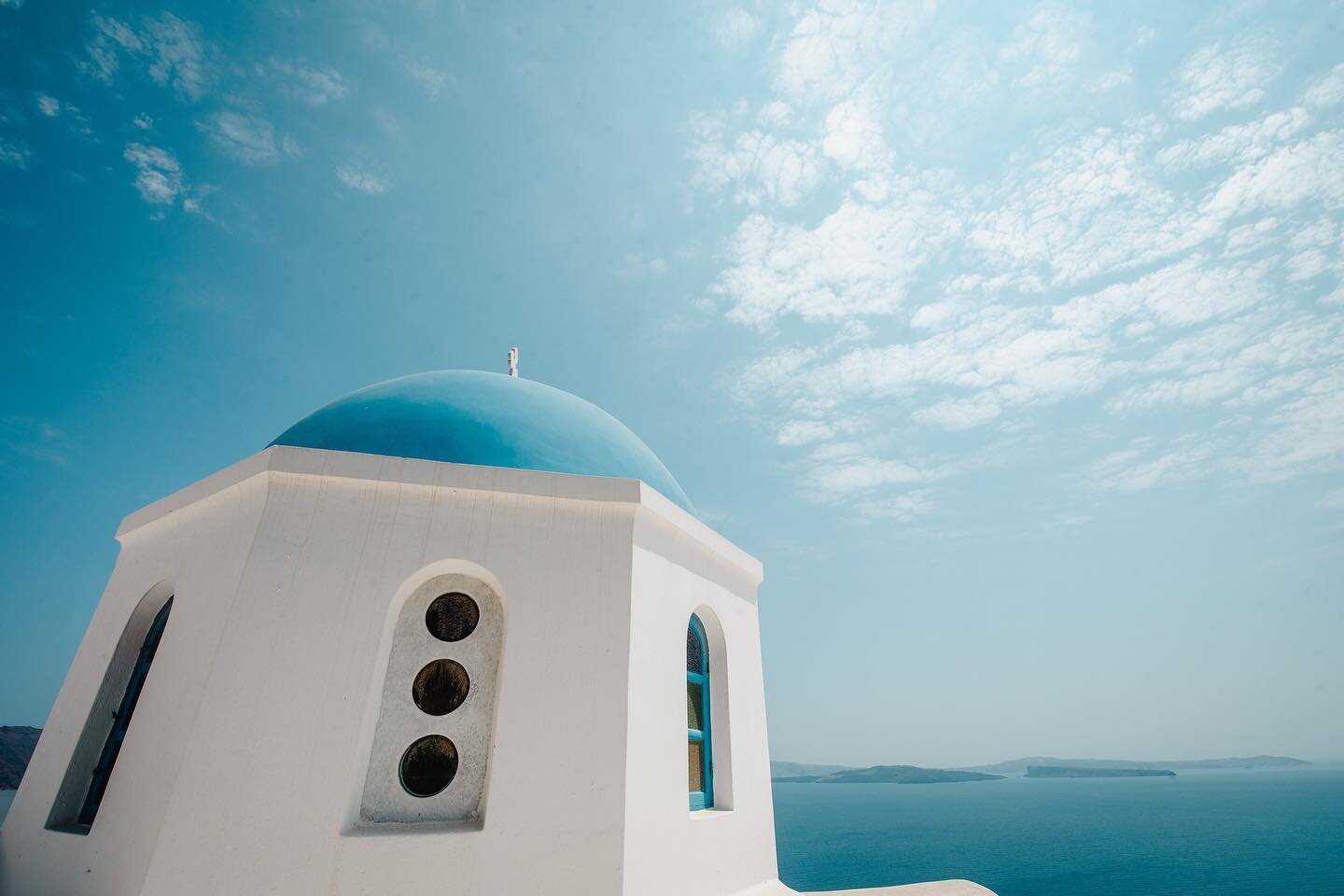 Santorini, Naxos, Paros and Antiparos with Mama and Papa Po 👨&zwj;👩&zwj;👦

Not pictured: souvlaki every day, me (per usual)

Hype for the @sarliao esque bird-following-drone shot 🦅