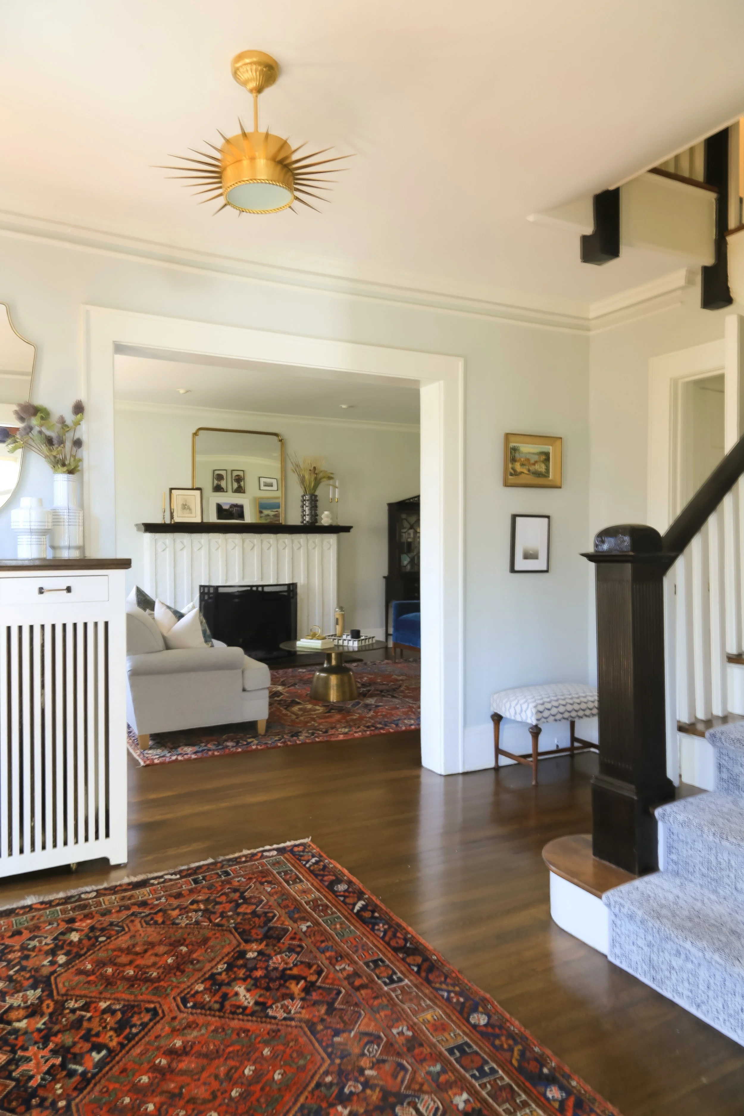 larchmont-newyork-foyer-room-view.jpg