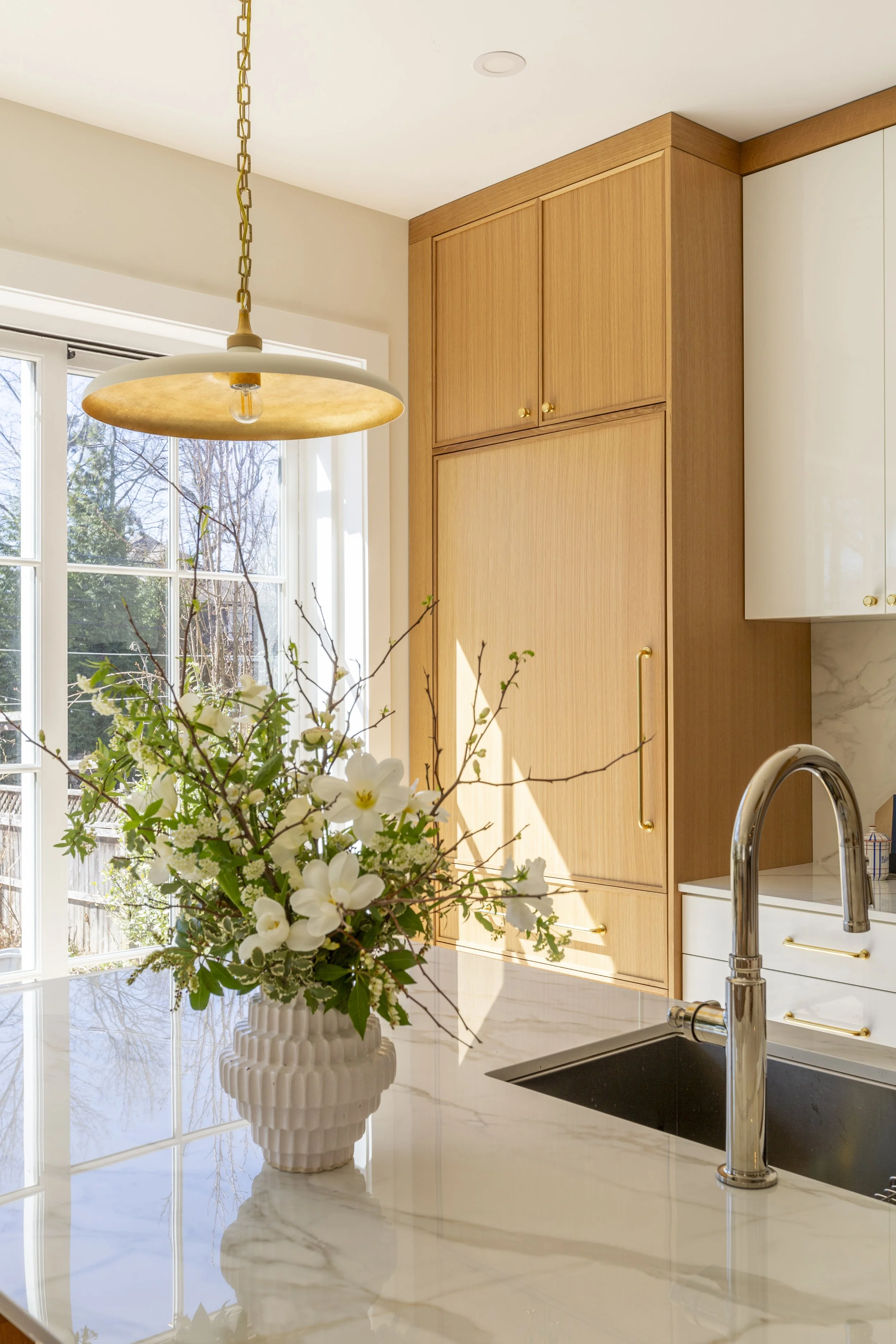 Gordonhurst-montclair-new-jersey-kitchen-modern-floral-arrangement.jpg