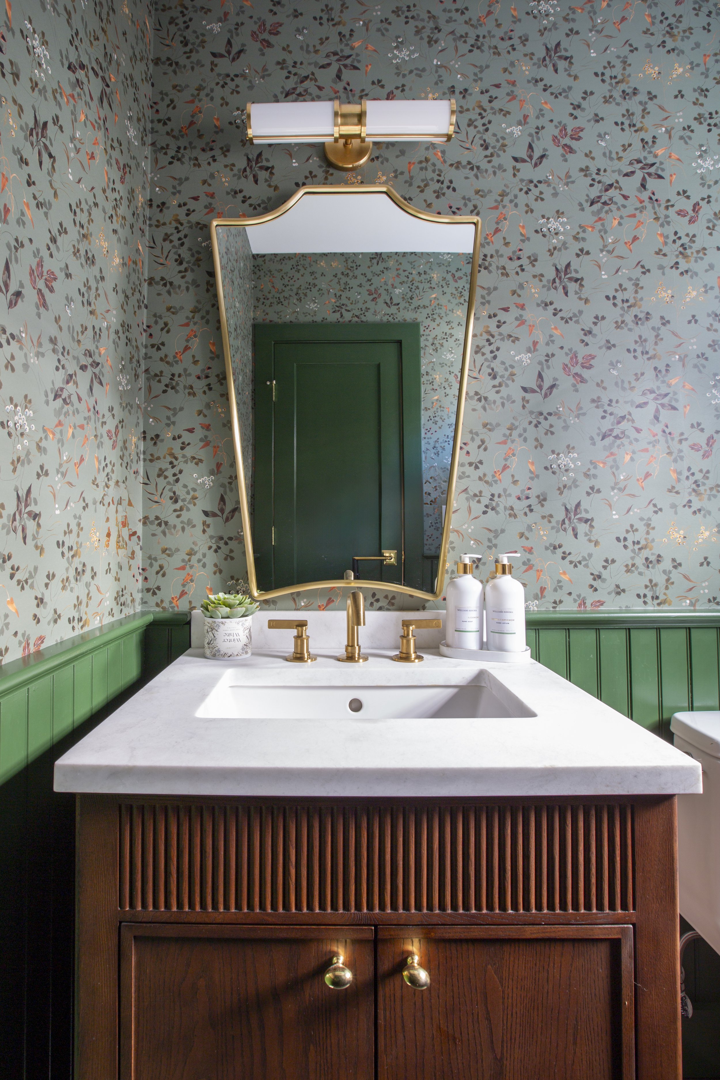 Gordonhurst-montclair-new-jersey-powder-room-green-traditional..jpg