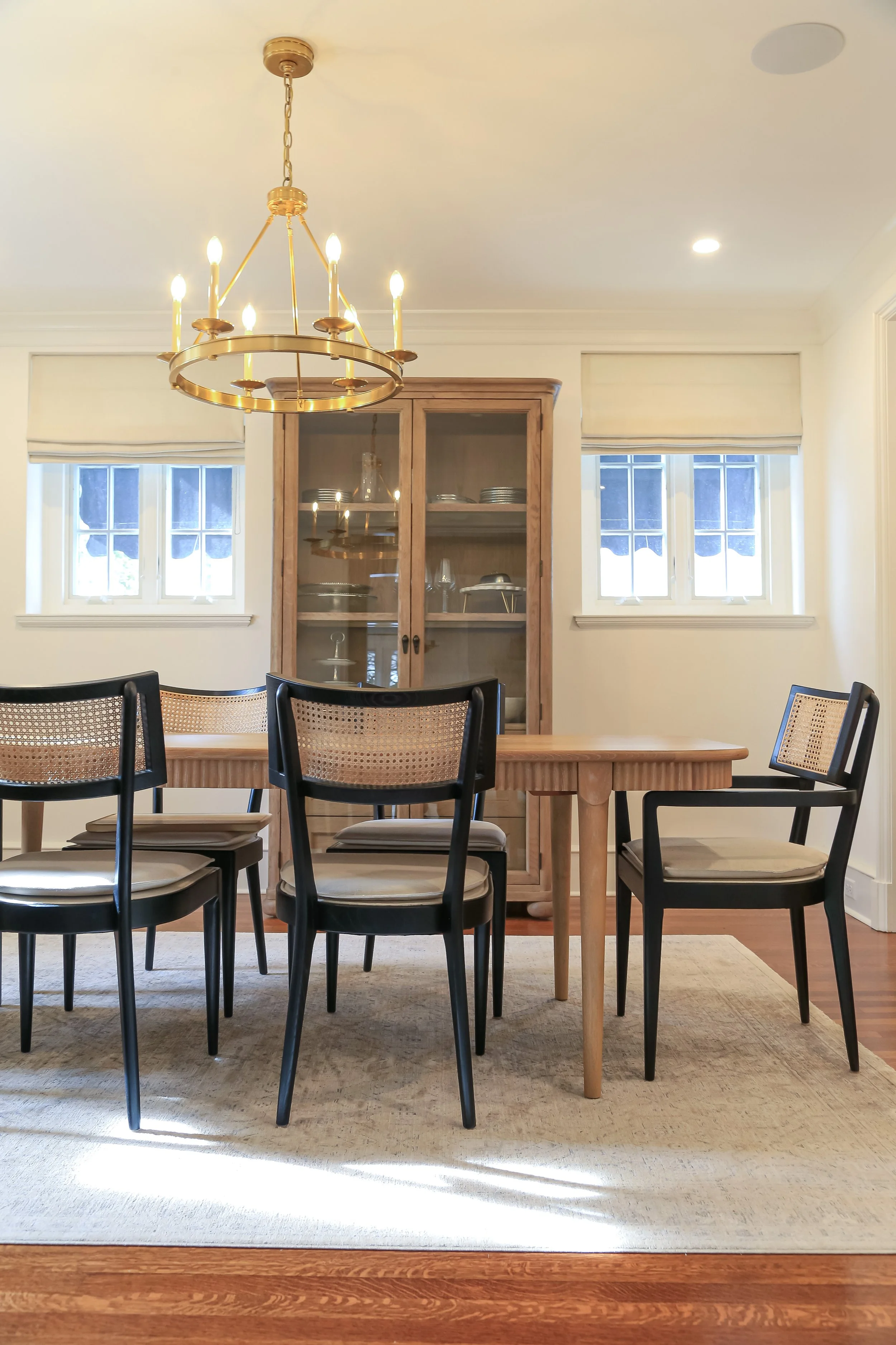 Short-Hills-NJ-kitchen-Julieta-Alvarez-Interiors-dining-area.jpg
