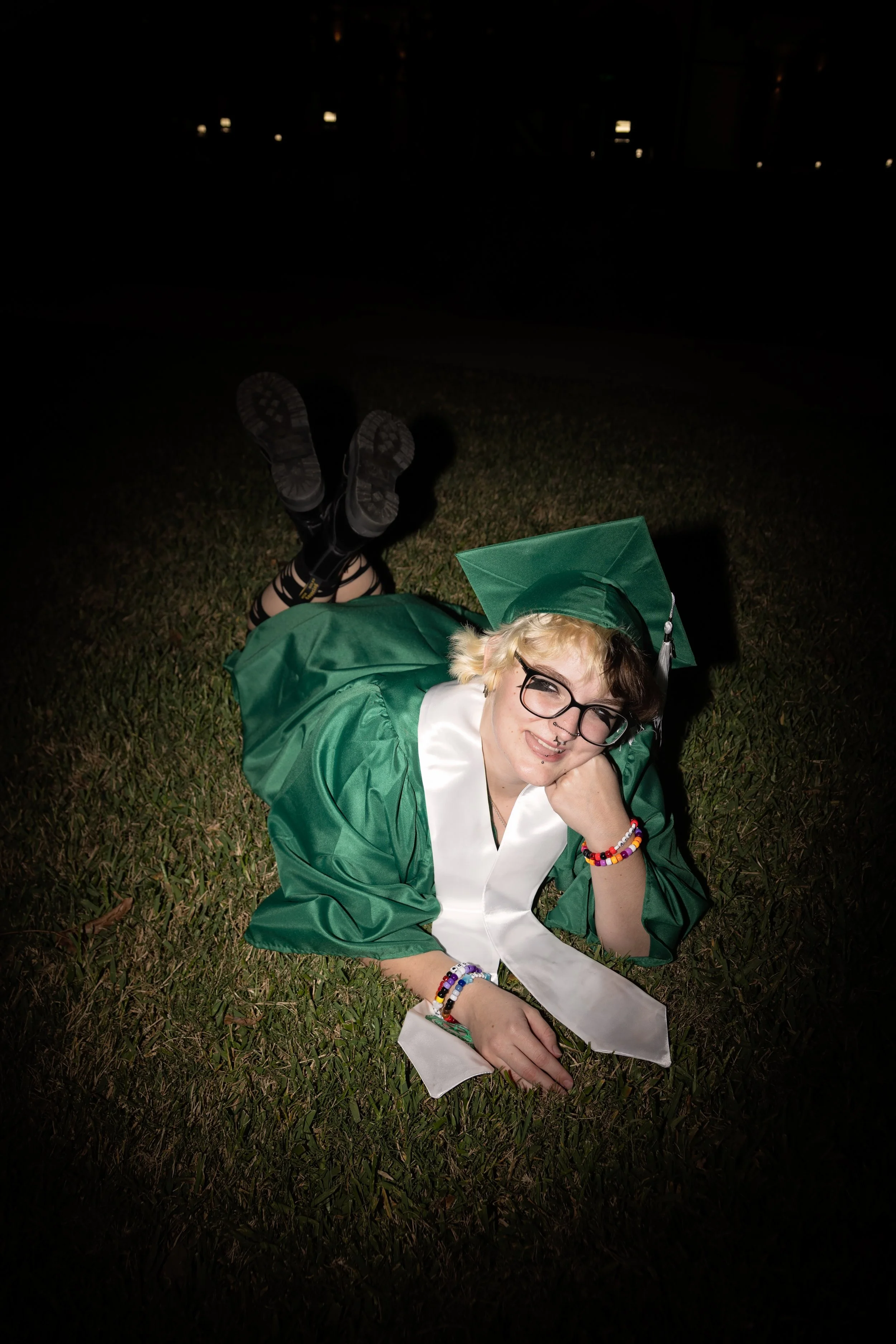 Creative UNT Graduation Photos in Denton, TX | Lauren’s Studio Art Grad Session