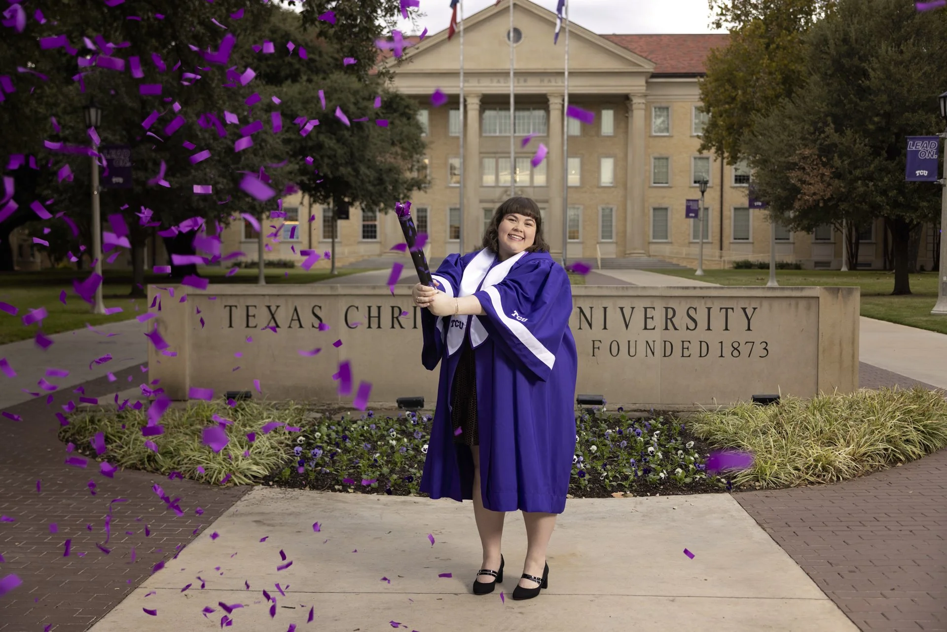 tcu-confetti-graduation-portrait-campus-fort-worth.jpg
