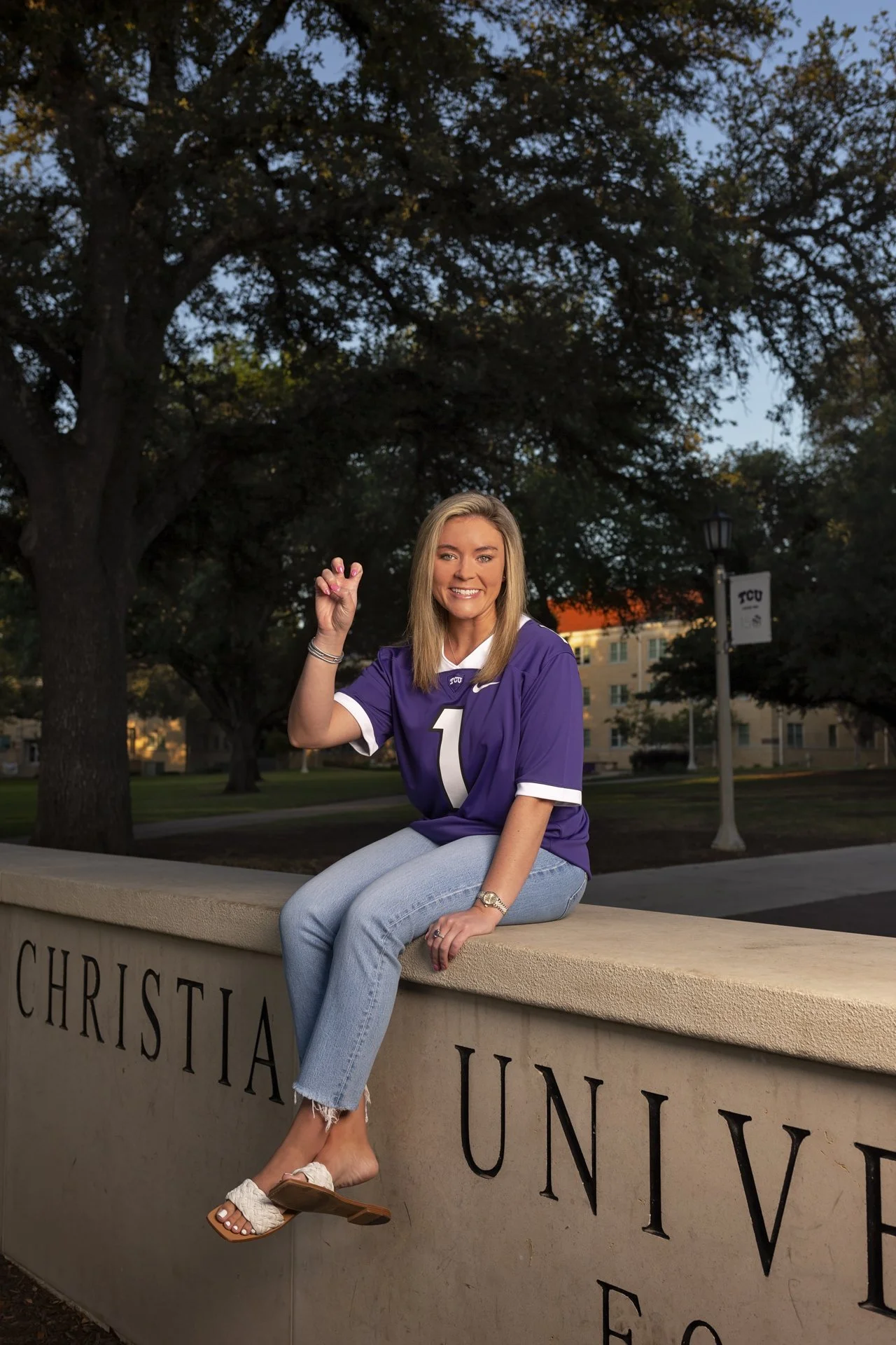 AbbyPfaffPhotography_collegegrad_3.jpg