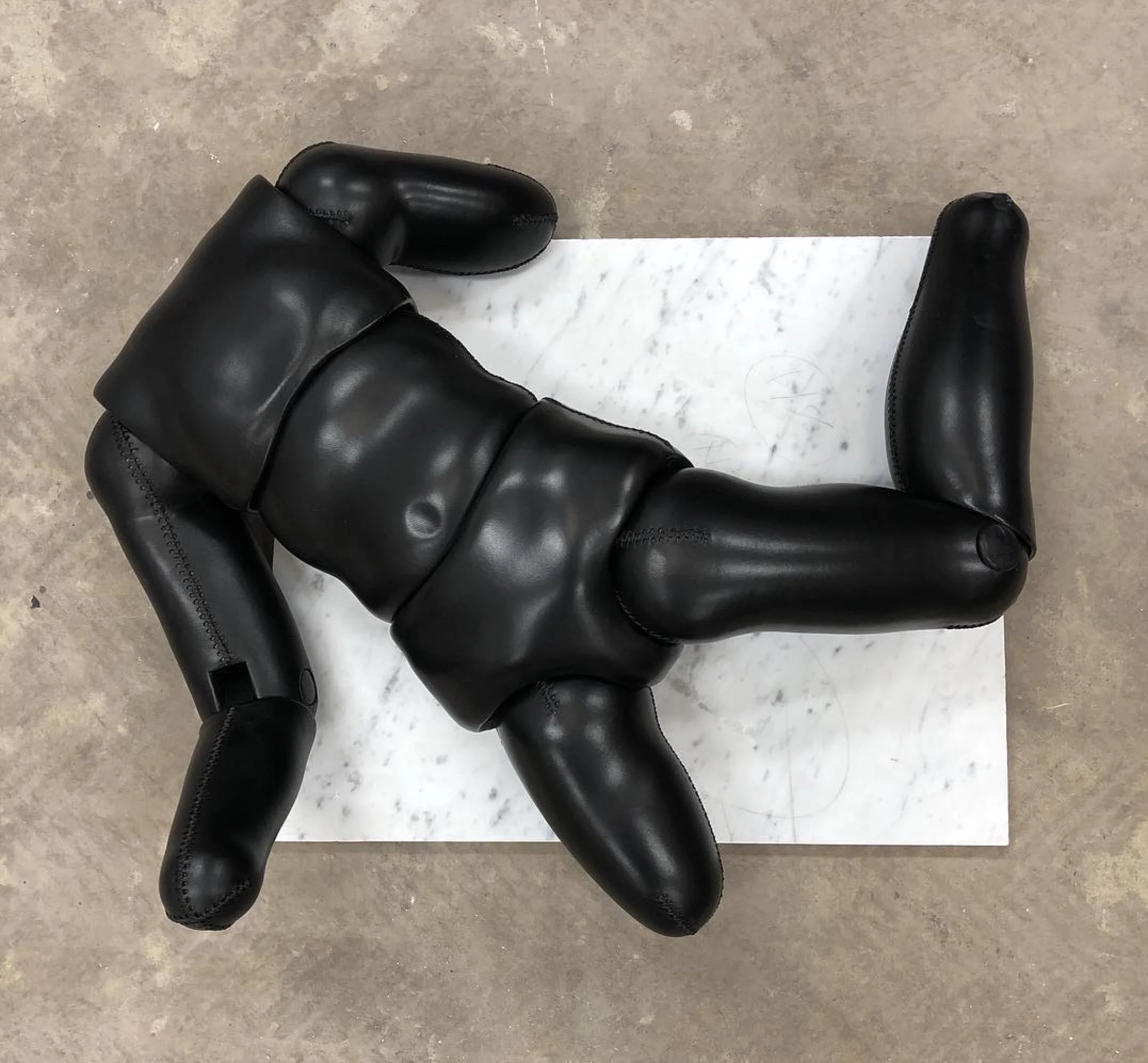 example of workmanship - Anastasia La Fey - realization of leather skin for artist Mathieu Briand’s A-DROYX Series 2017/2018 leather; bonded thread