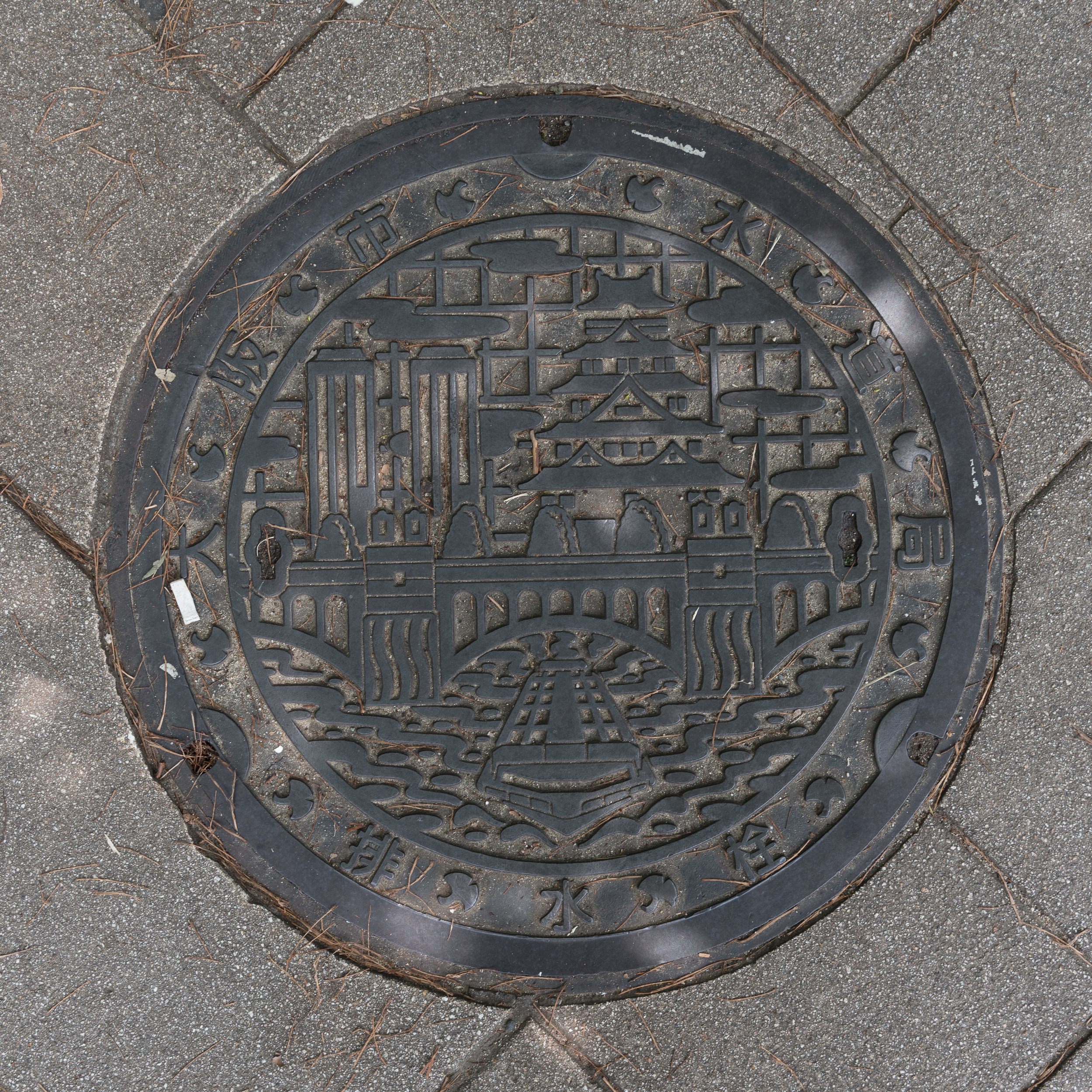 Japan_Manhole-8.jpg