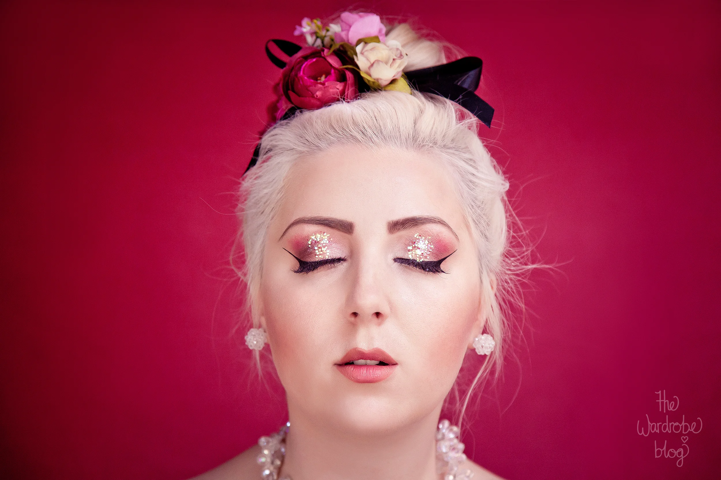 Renaissance-Landscape-Closed-Eyes