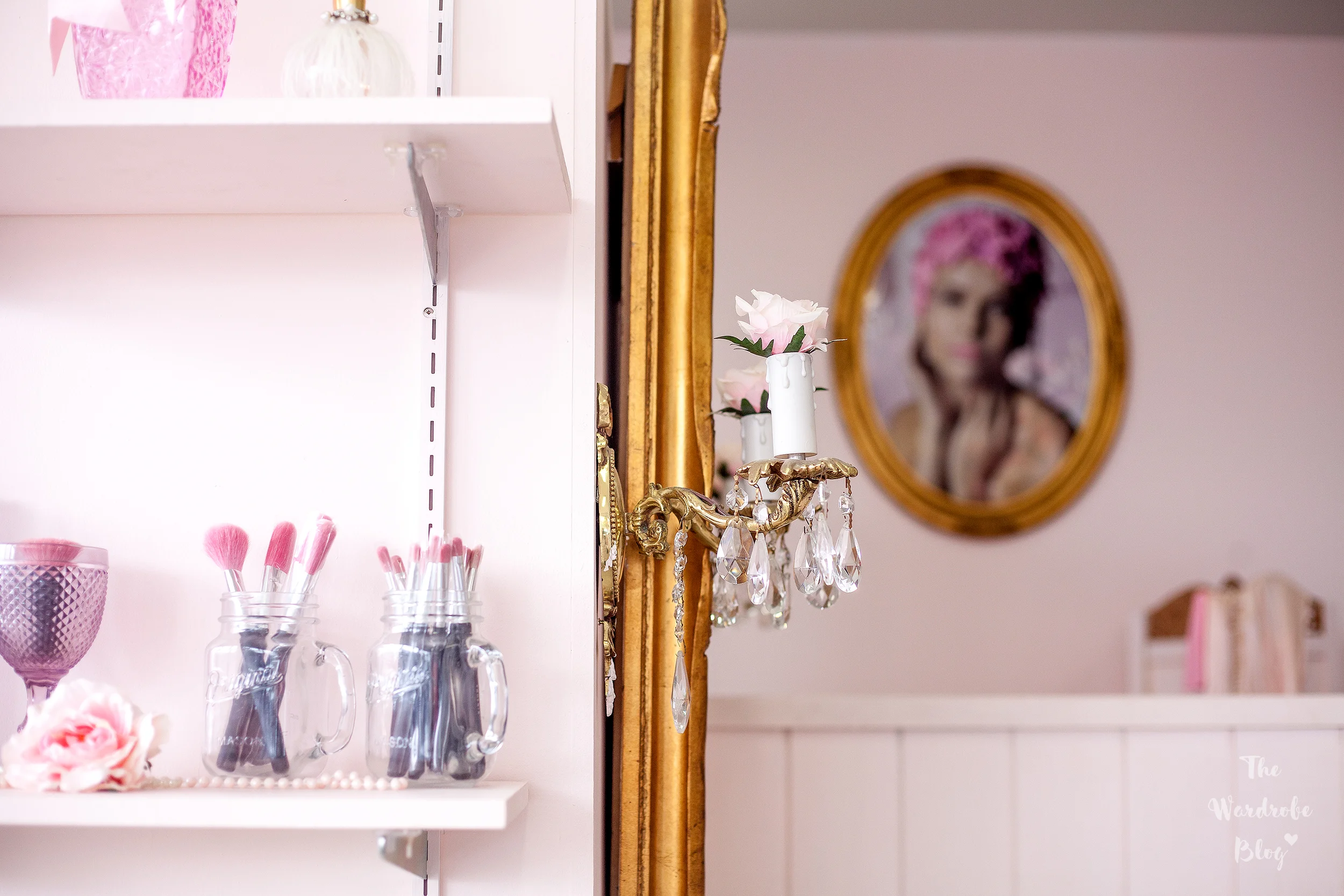 Phoenix-Renata-Cosmetics-Interview-Decor