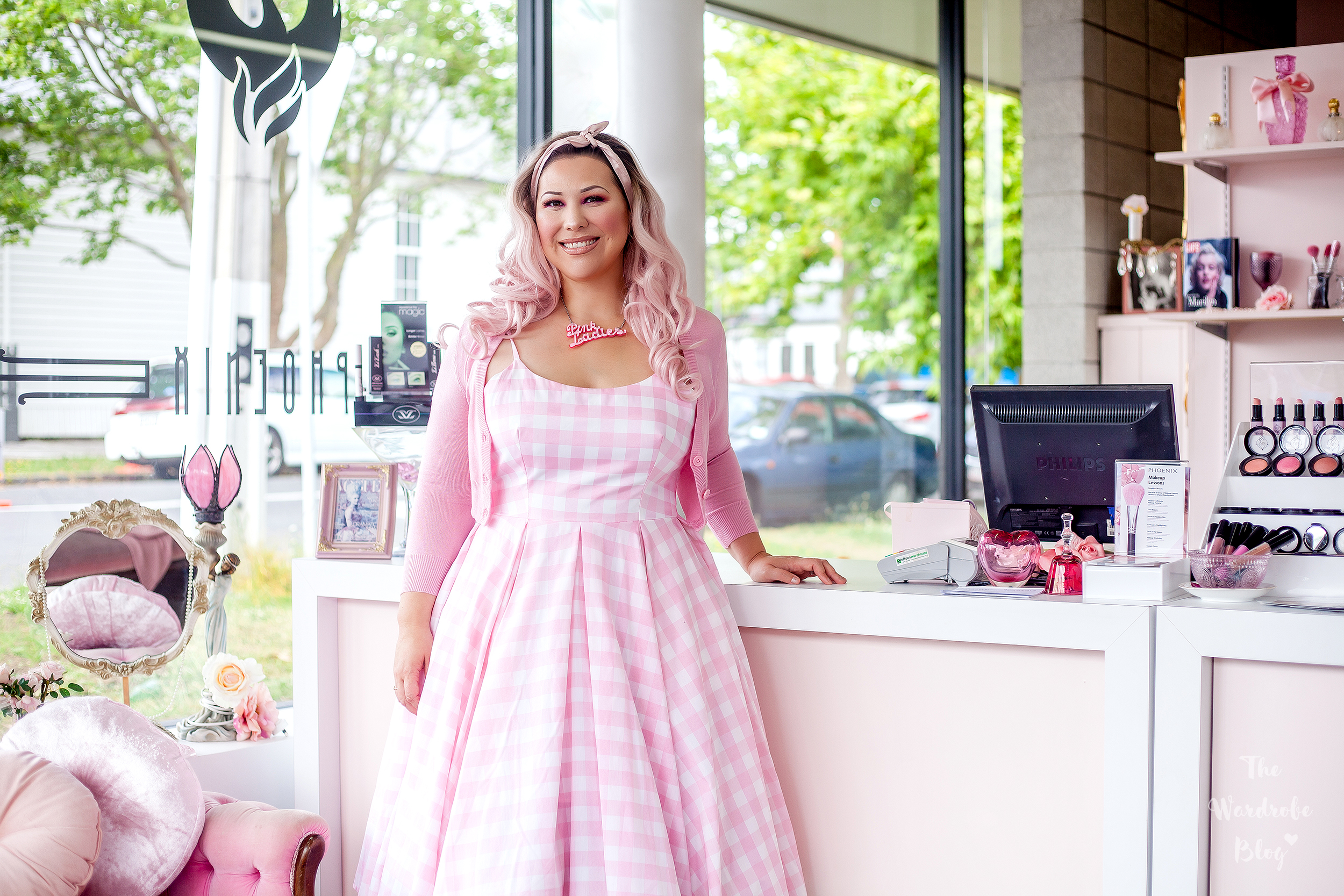 Phoenix-Renata-Cosmetics-Interview-Counter