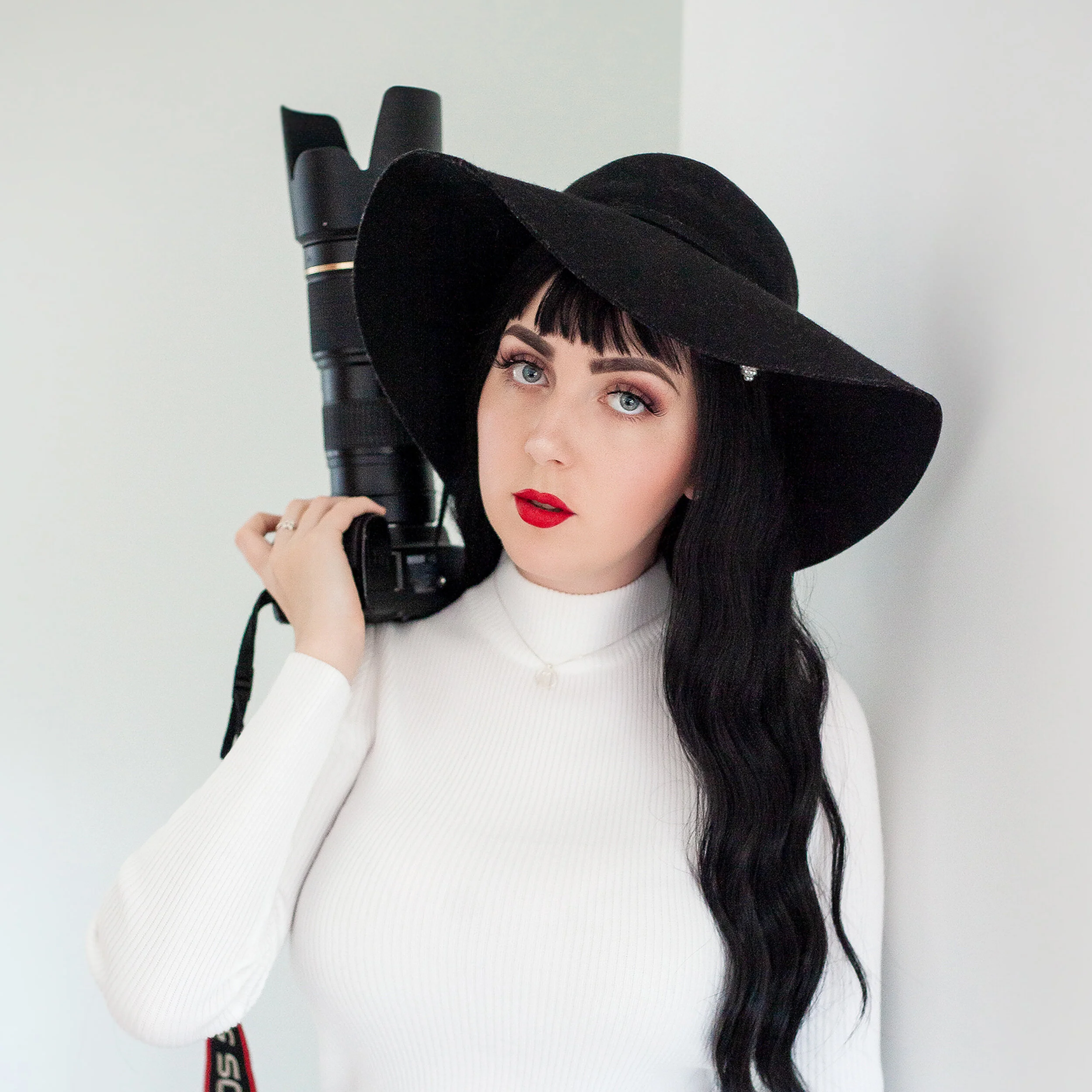 Ready to rumble at NZFW opening night 2019, I’m wearing New Zealand brands - top + Hat from Glassons, Necklace from Karen Walker.