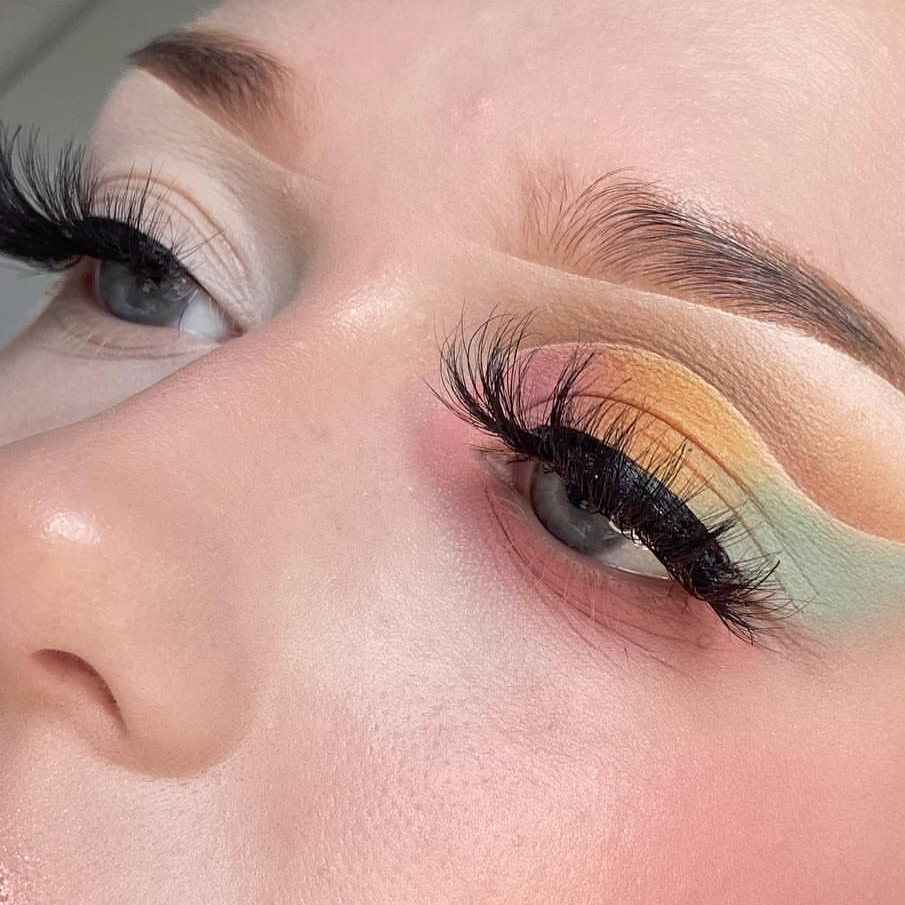 @haileymolloyh on Instagram [CA]