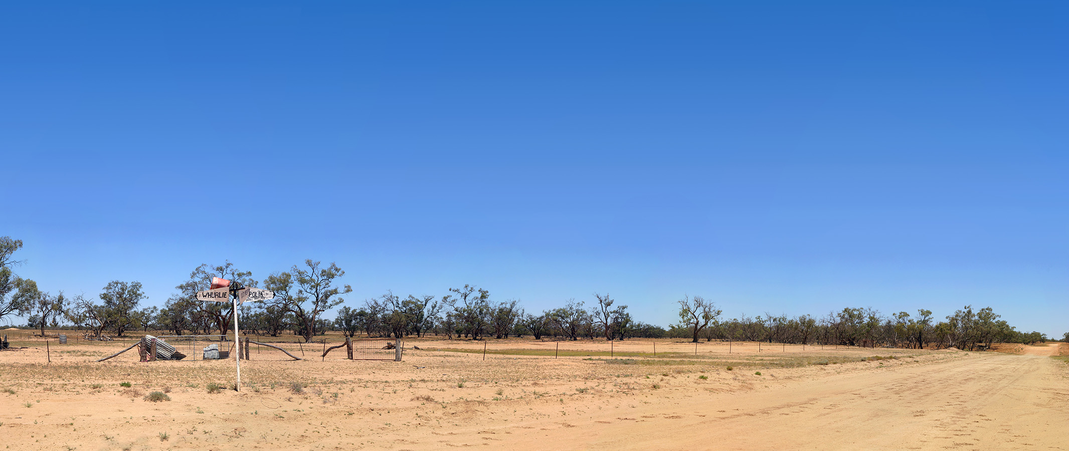 1 km from Whurlie - right (South)