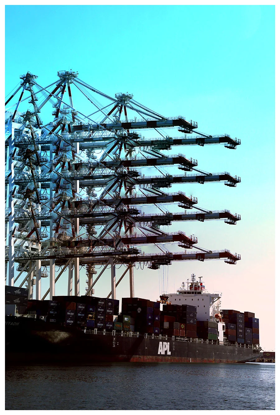 docker05sm.jpg
