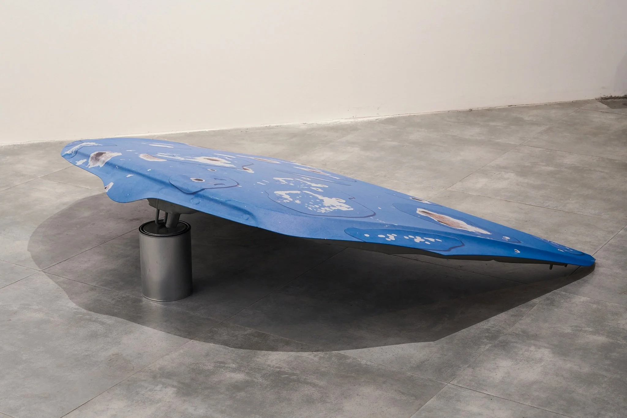 GODOWN Blue Wall (2025)